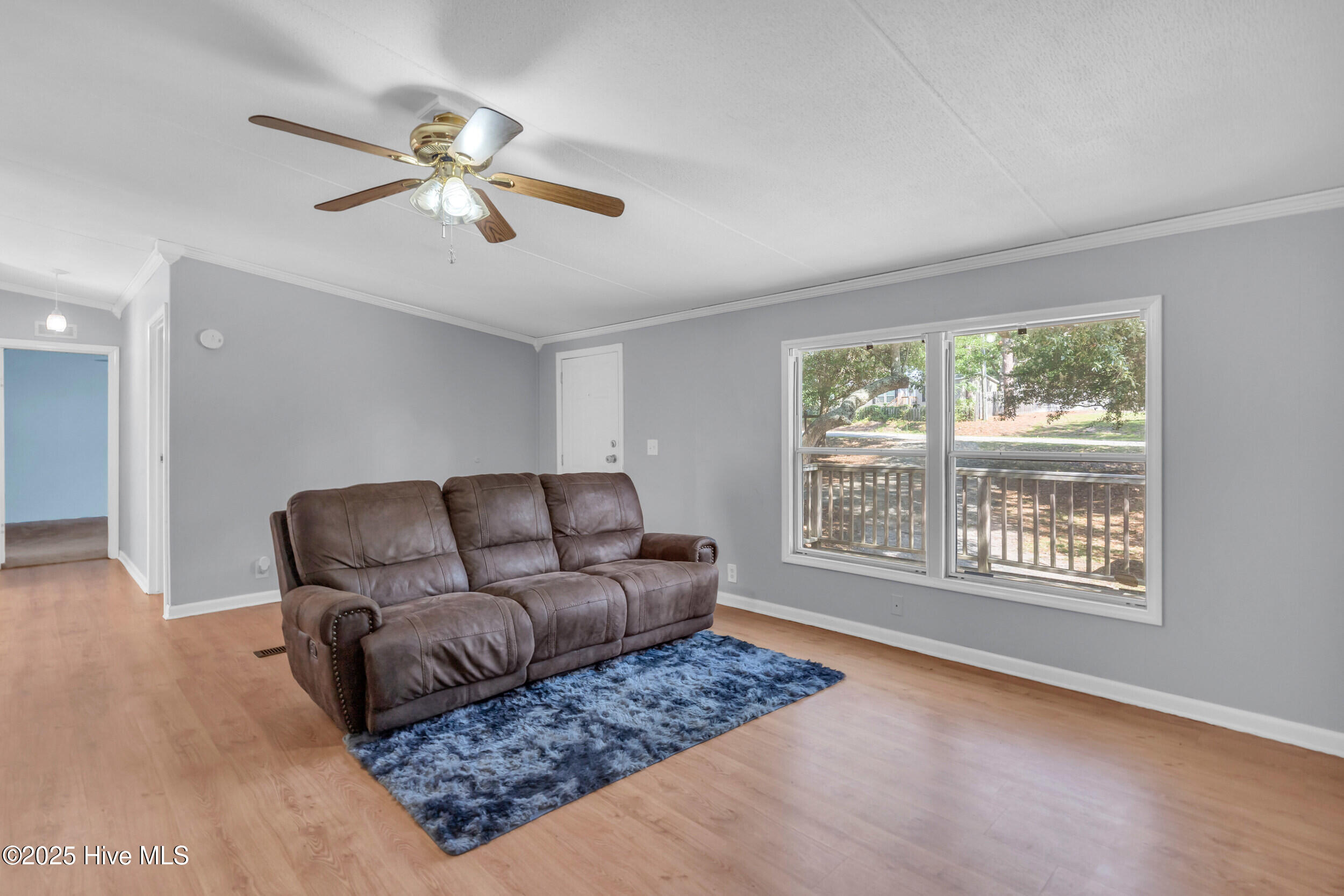 6_122 heathcliff rd-00006