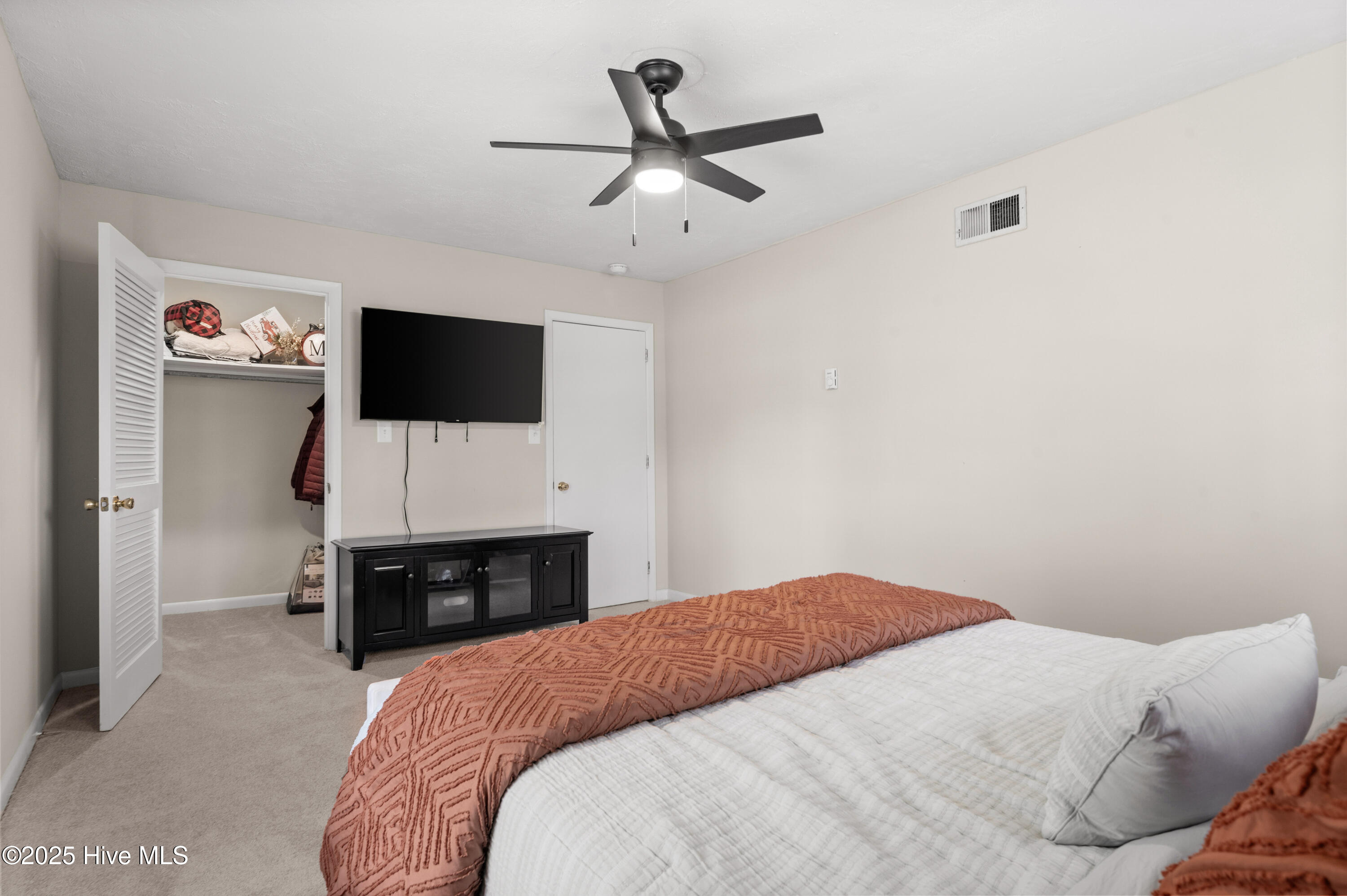 114 W Murphy Street, Wallace, NC 28466 – photo 3: 65-DSC00608