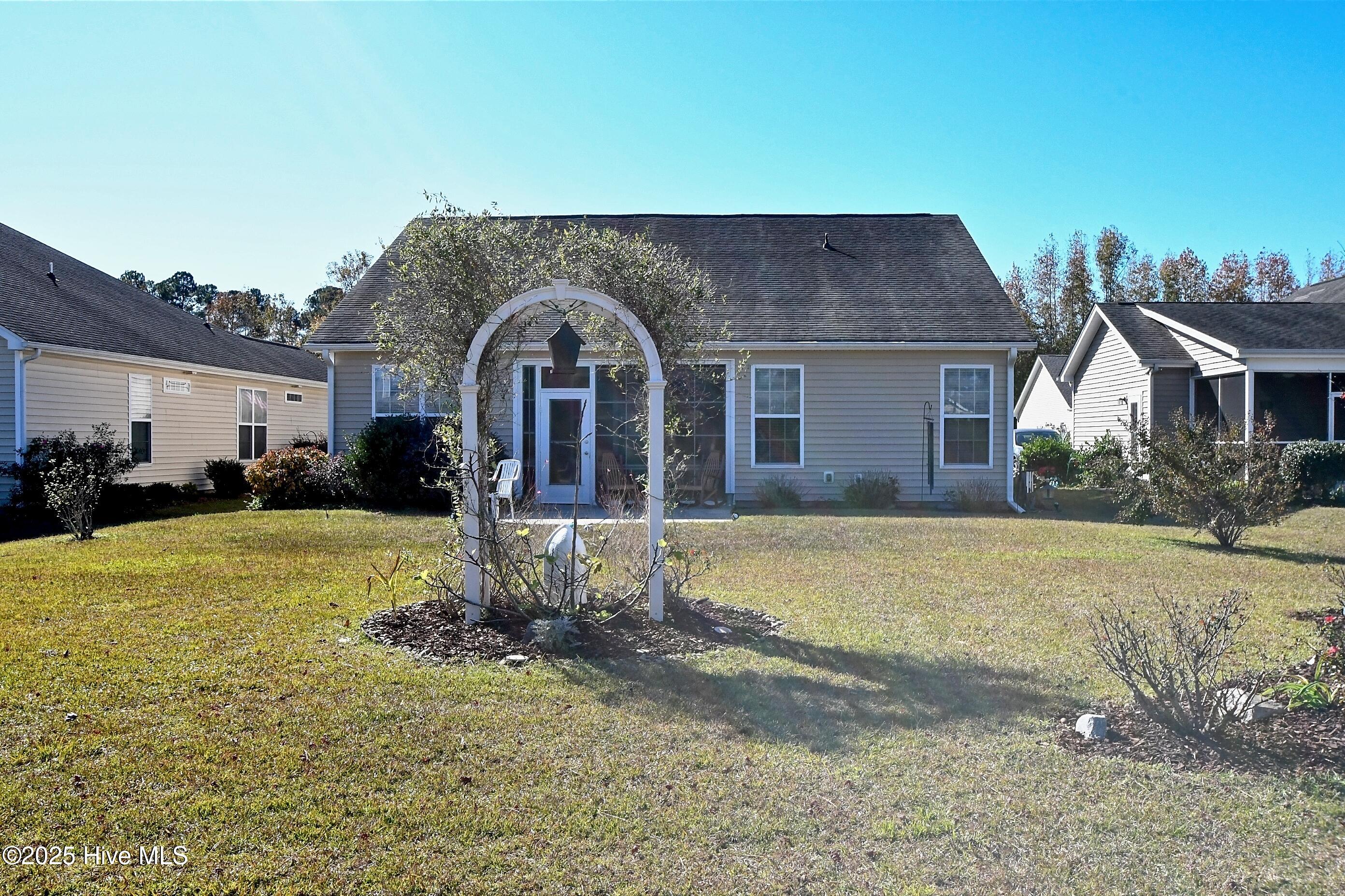 100541260 | Photo 33