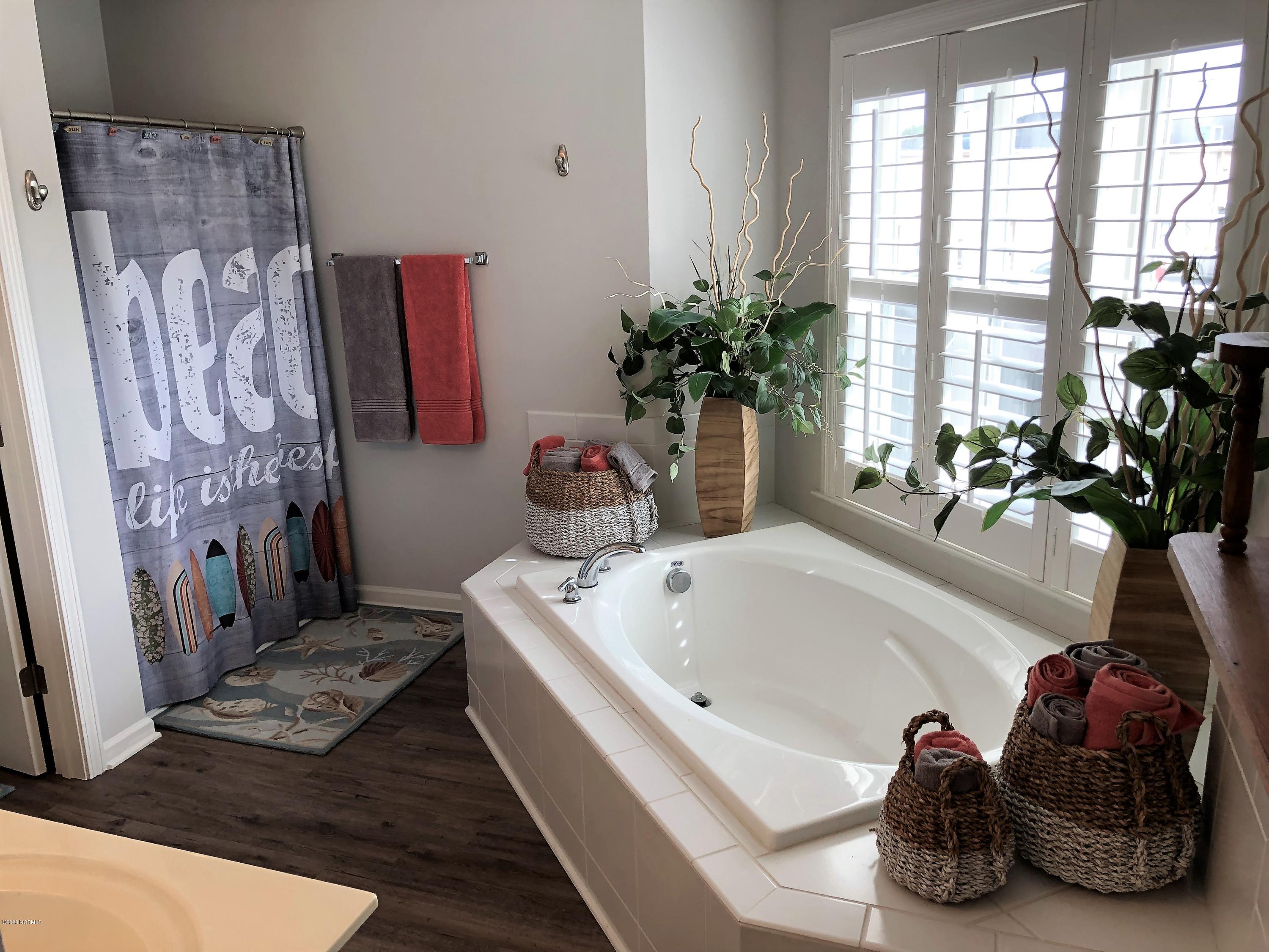 100551361 | Photo 21