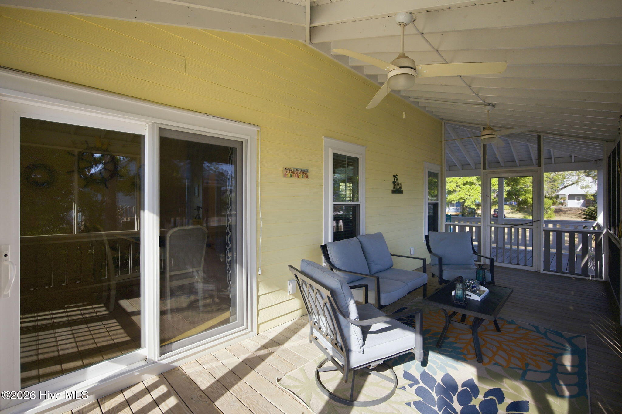 100569649 | Photo 32