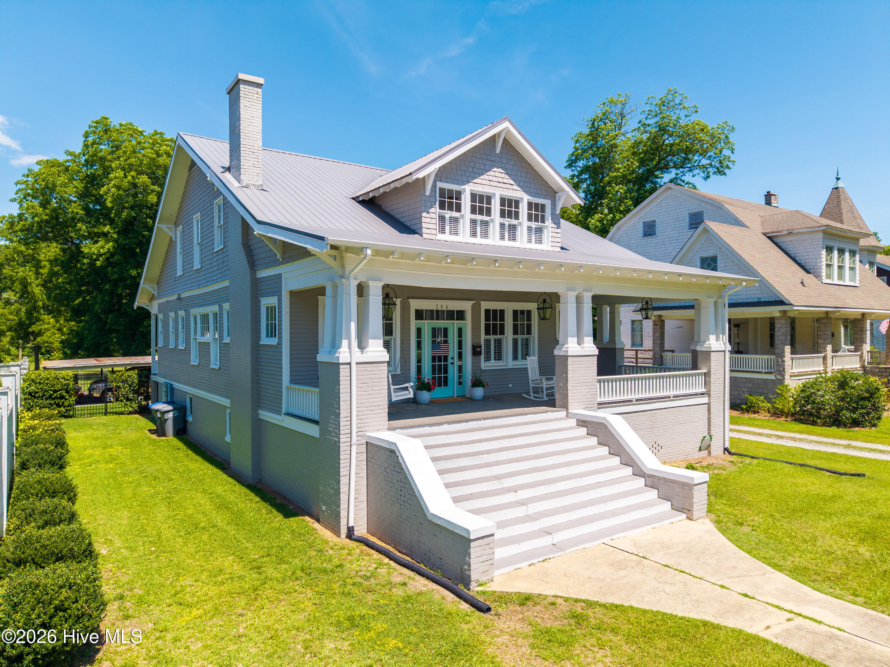 Featured listings