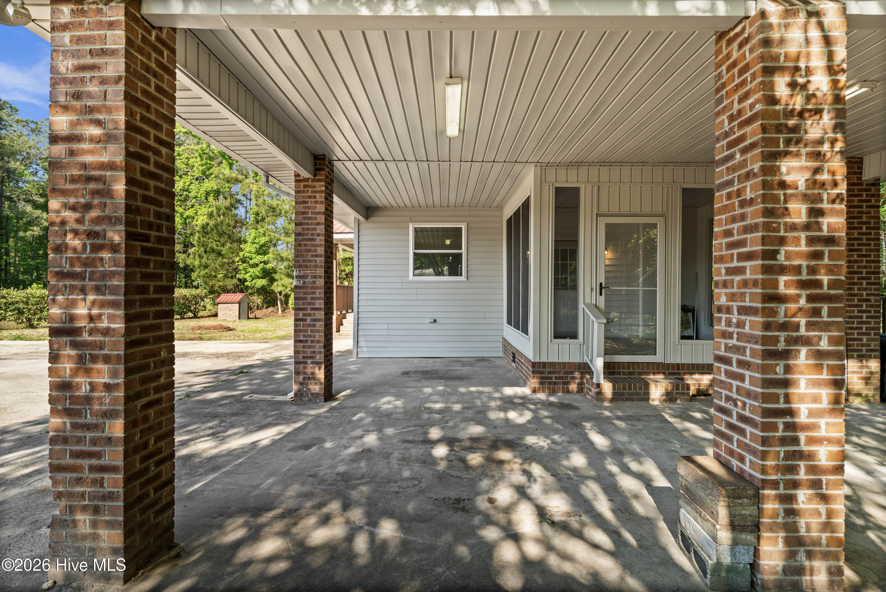 100569297 | Photo 29