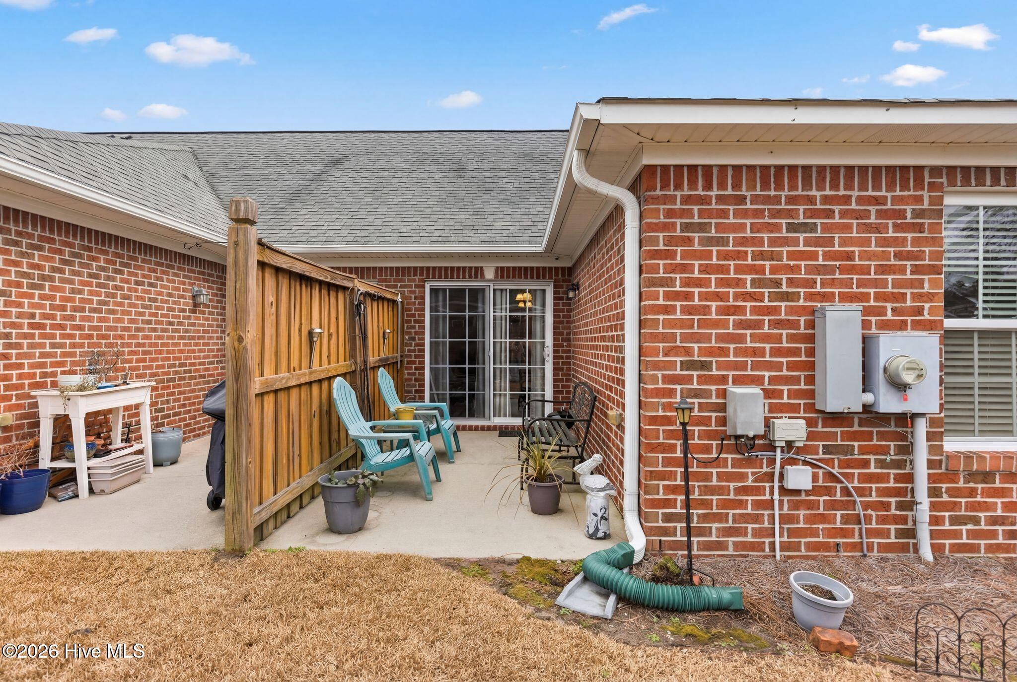 100557831 | Photo 38