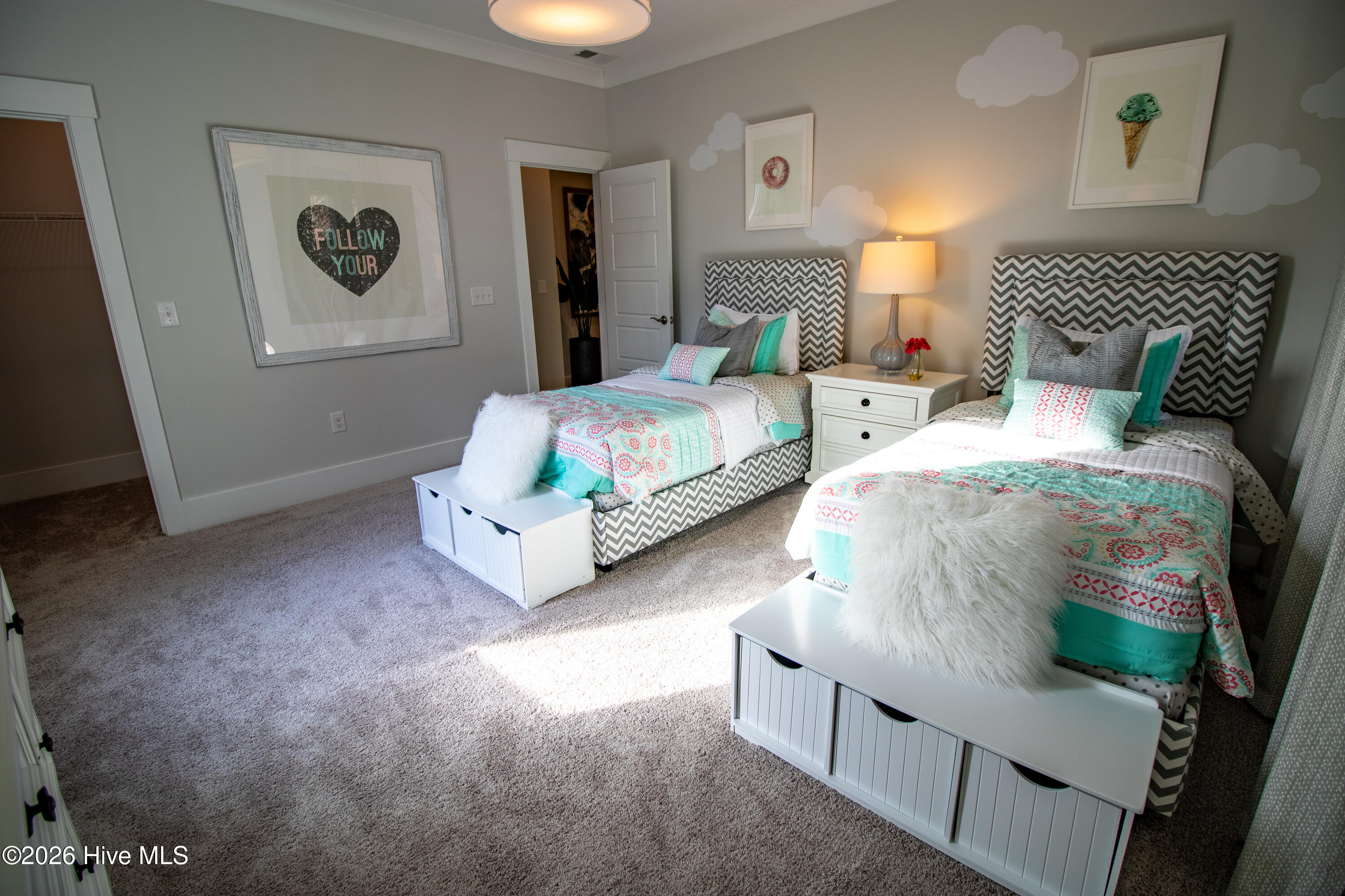 100552497 | Photo 40