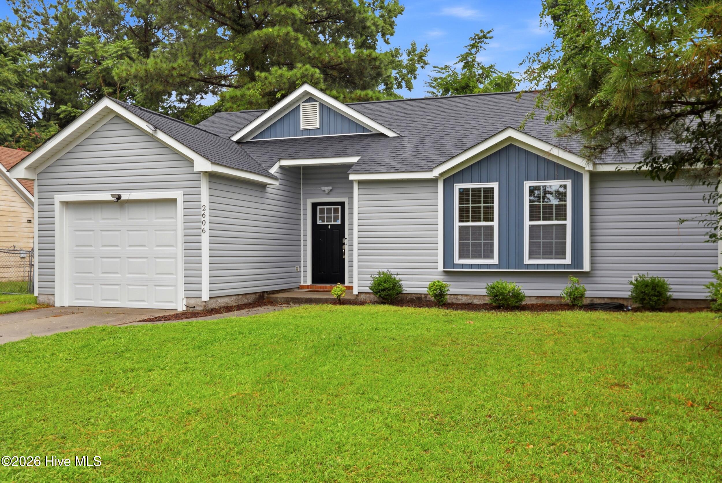 2606 Idlebrook Circle,Midway Park