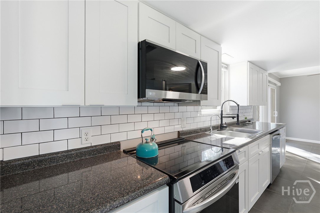 Homes for sale in Savannah, GA | 407 Willow Rd, Savannah, GA 31419 | MLS# SA349769