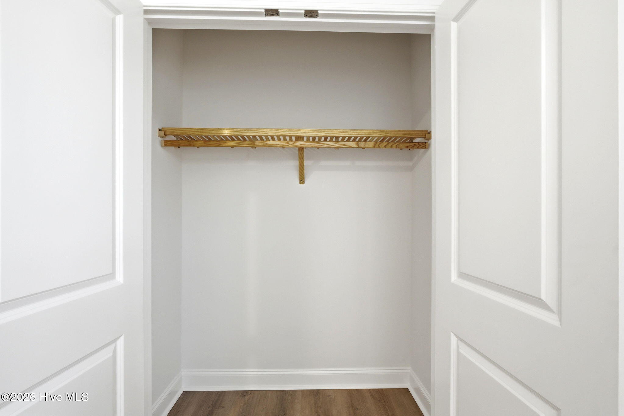 100565030 | Photo 42