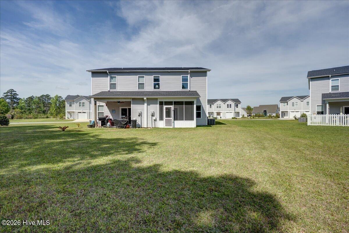 100567041 | Photo 41