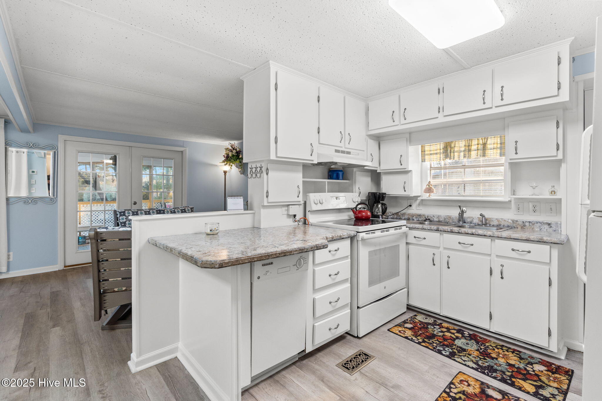 12-web-or-mls-CAMMediaLLC.com 834-20