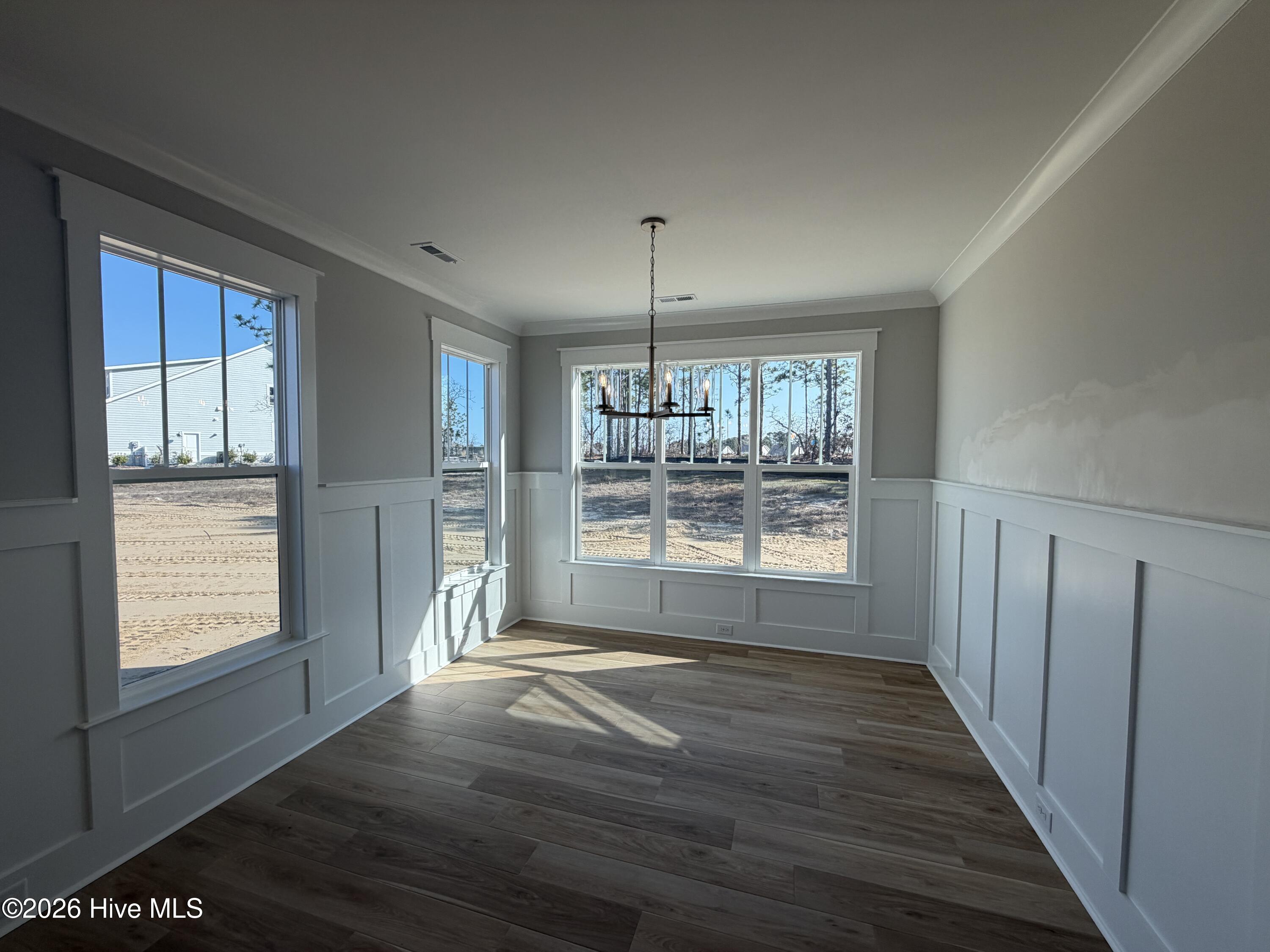 100532147 | Photo 18