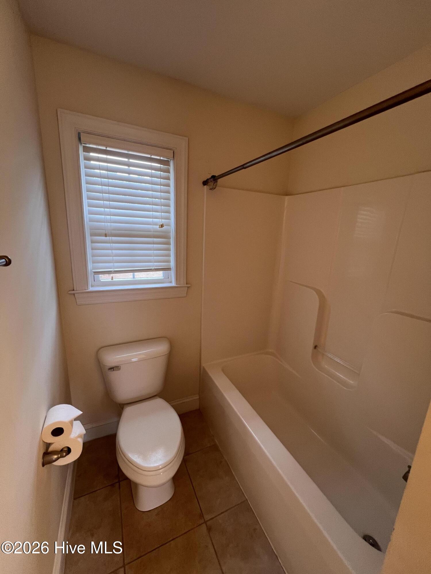 100548675 | Photo 17