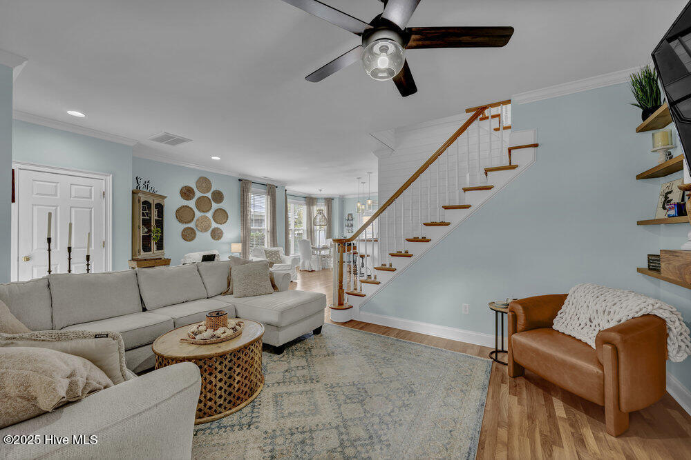 100544972 | Photo 10