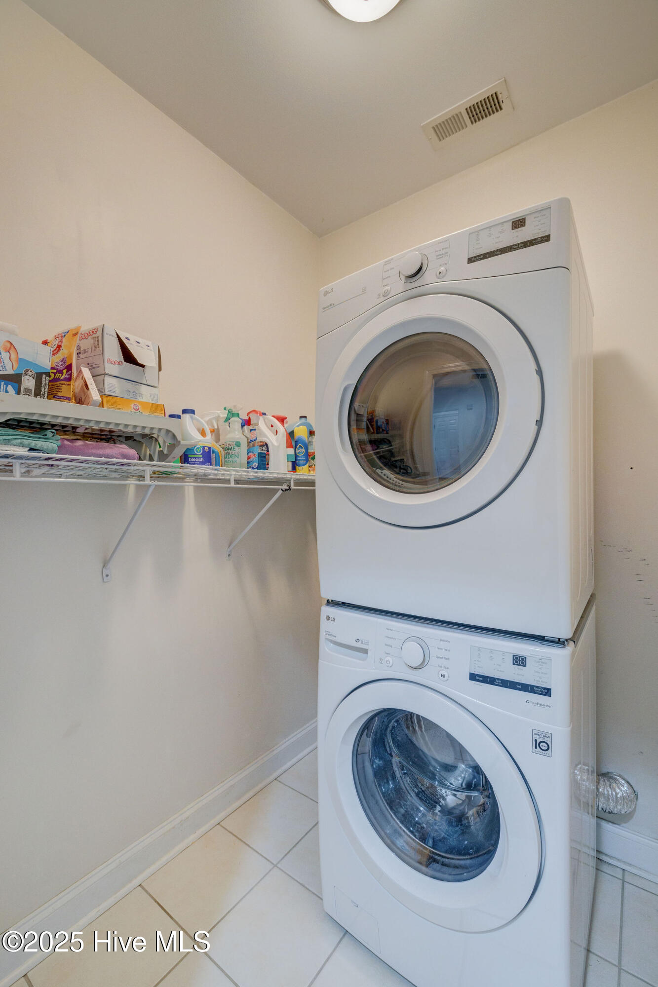 5500 N Warrendale Court, Wilmington, NC 28409 – photo 19: 5500WarrendaleCourtNorth-28