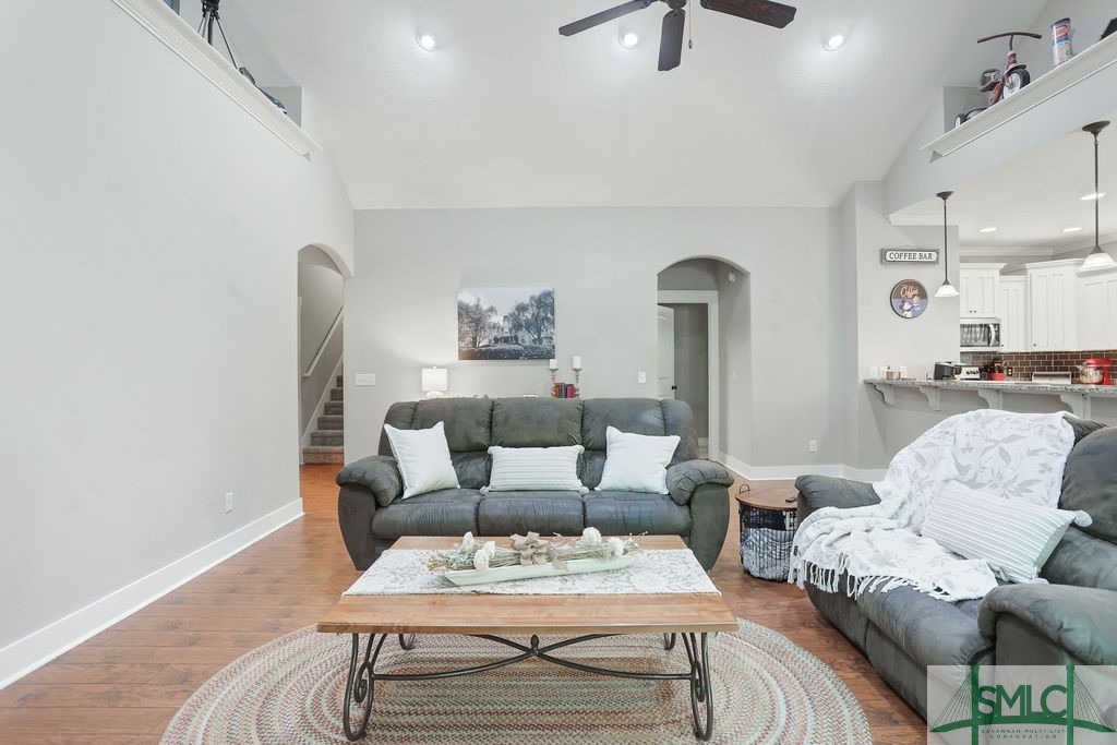 190 Blackjack Oak Drive E, Richmond Hill, GA, 31324