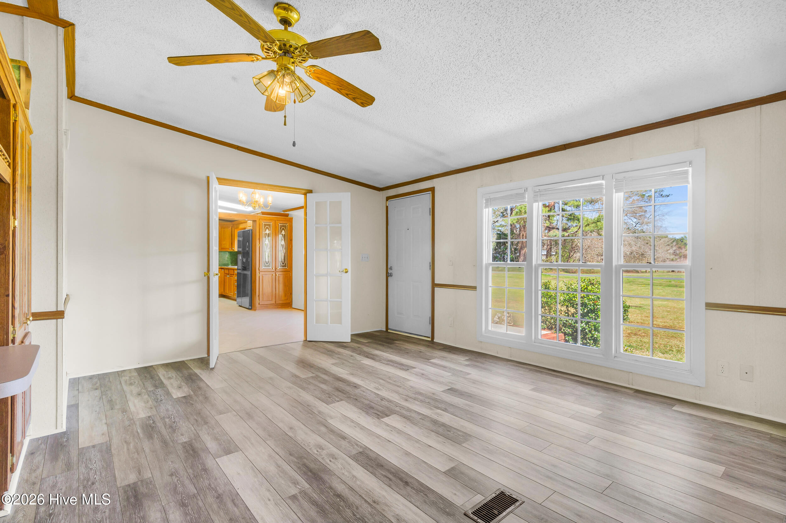 275 Bayleaf 