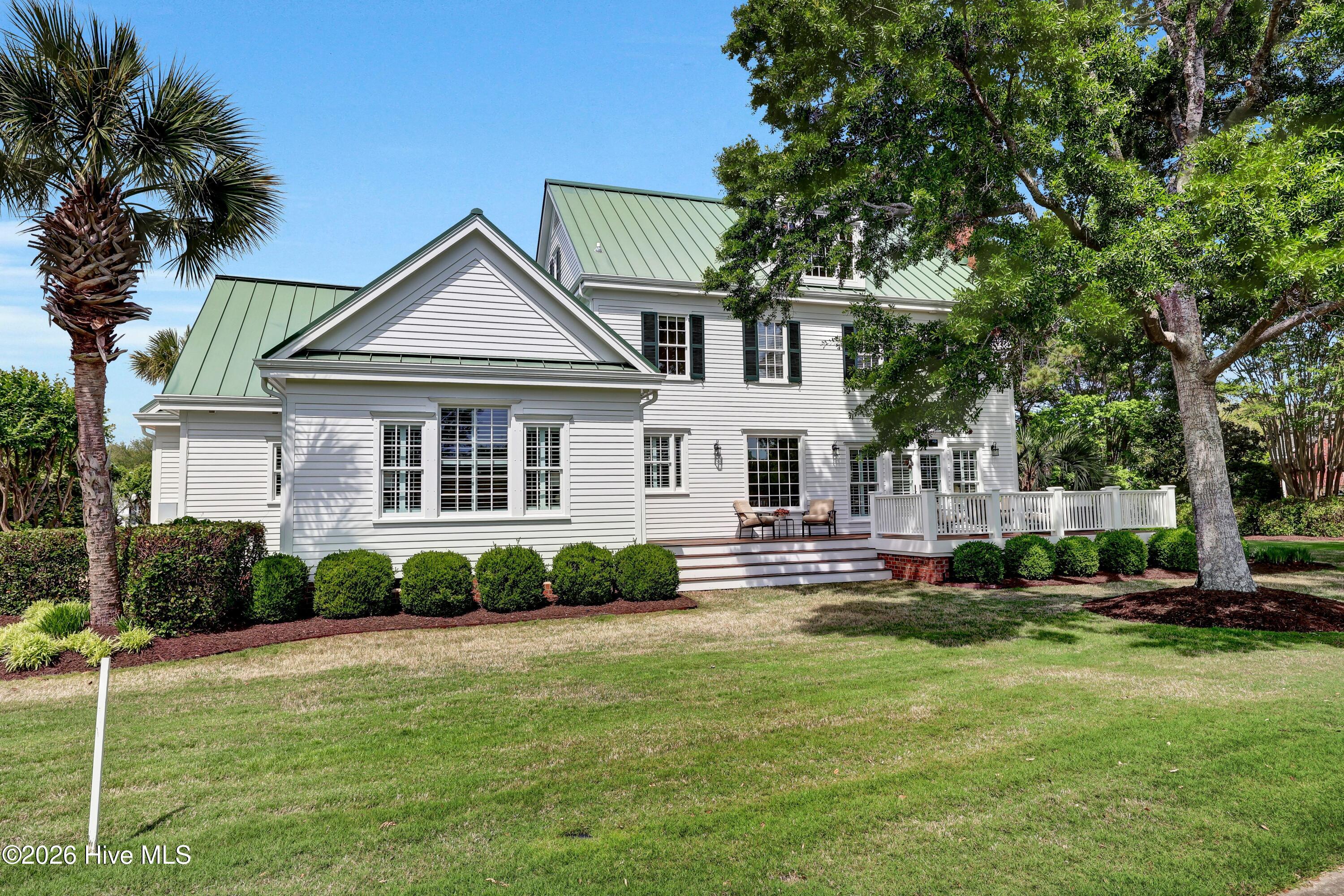 100569370 | Photo 56