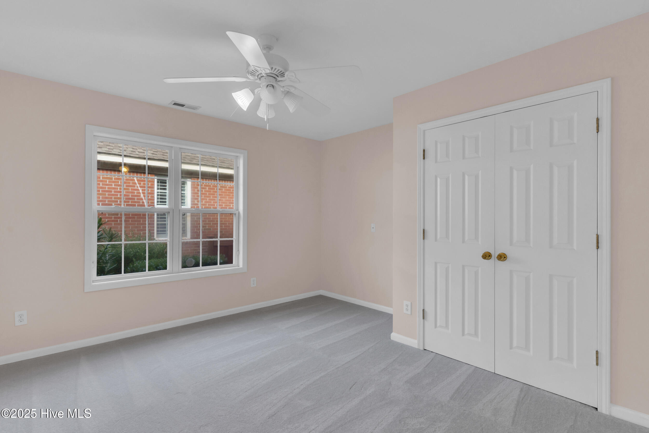 100540480 | Photo 33