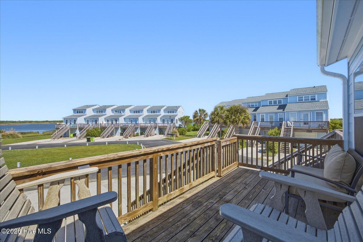 100570154 | Photo 15