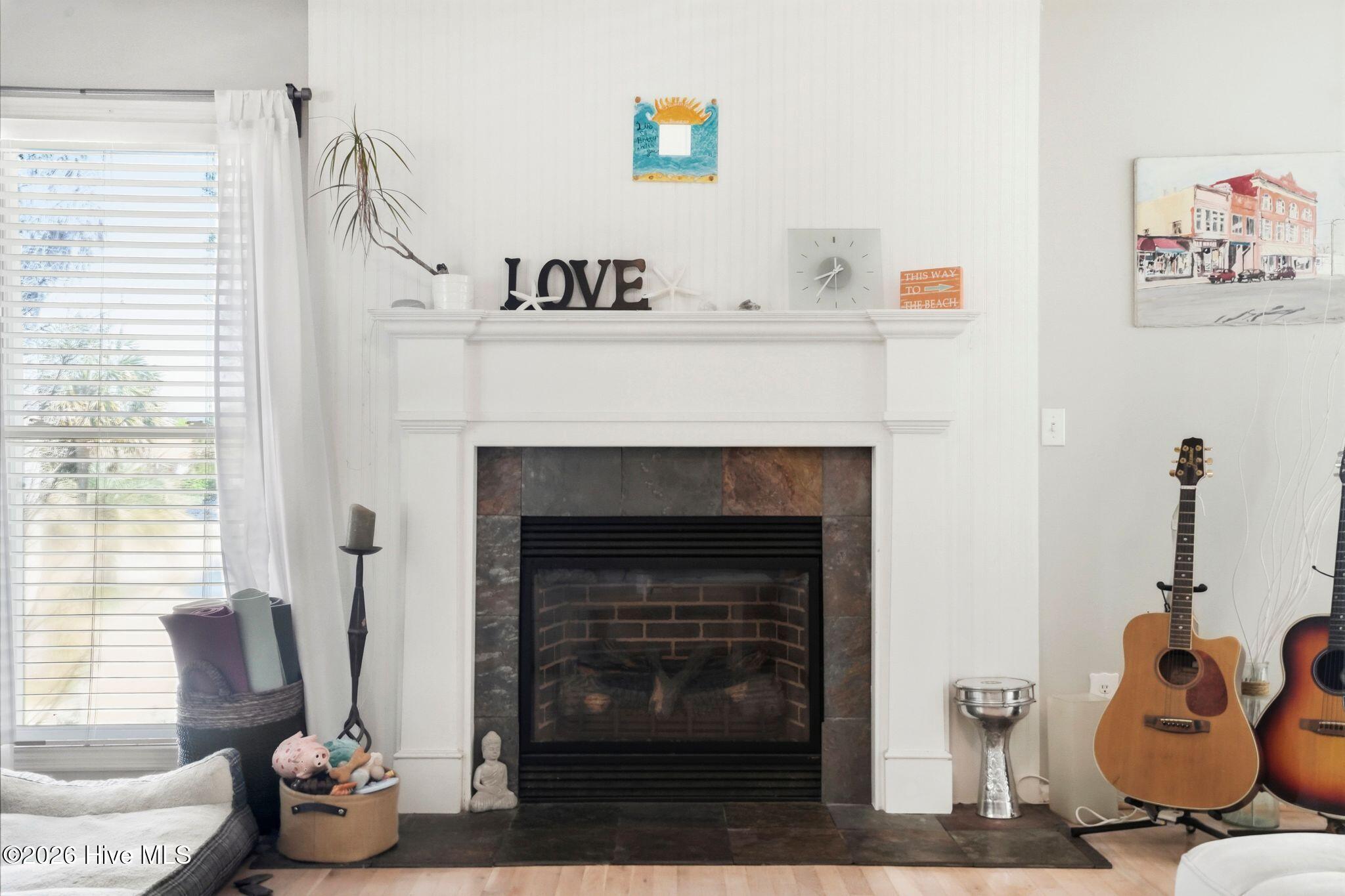 100566734 | Photo 10