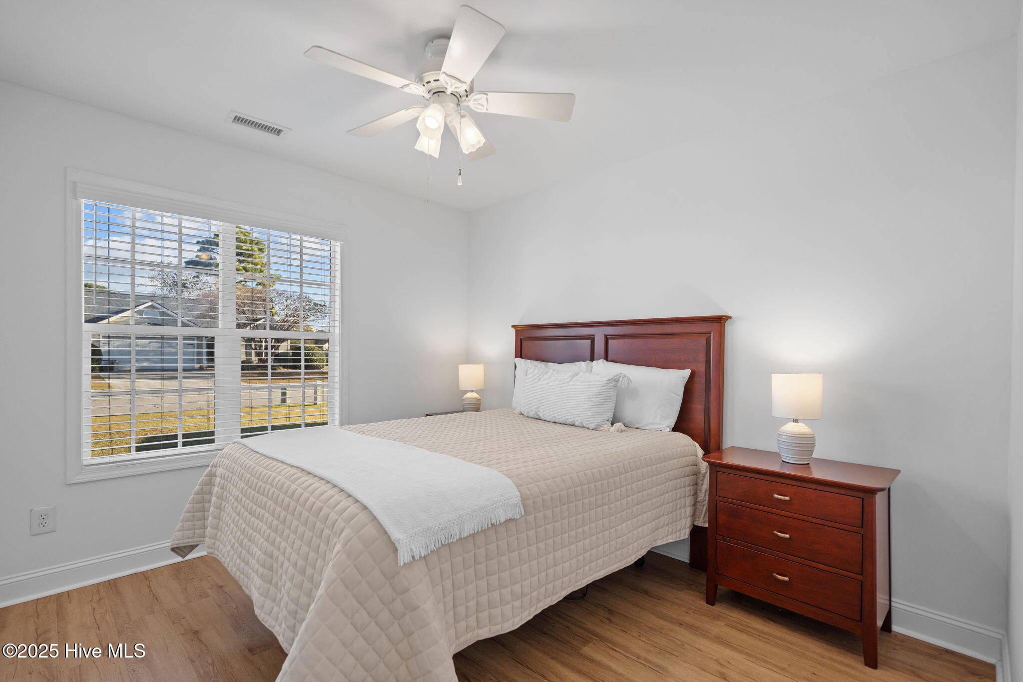 100541640 | Photo 18