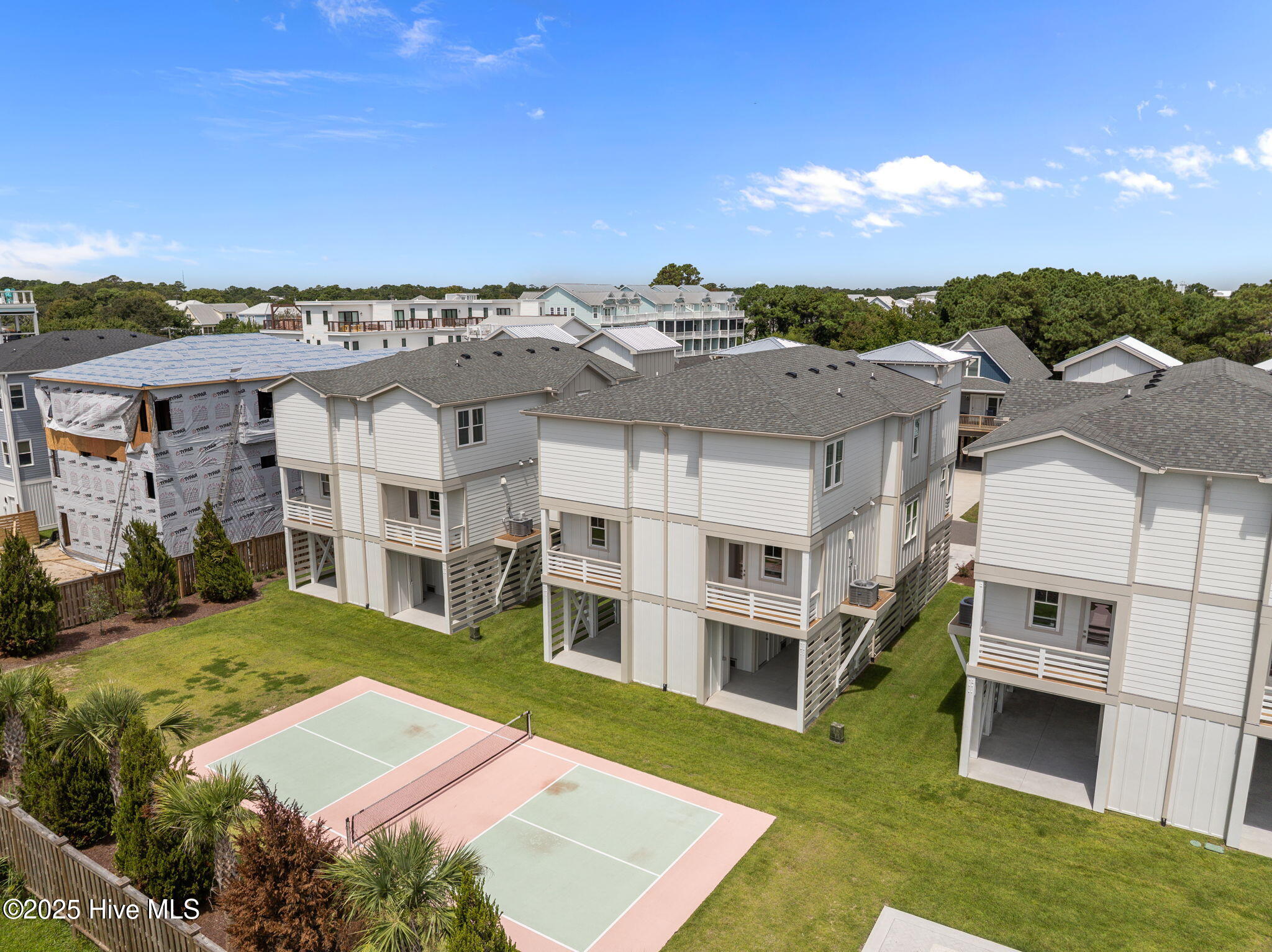 100537878 | Photo 51