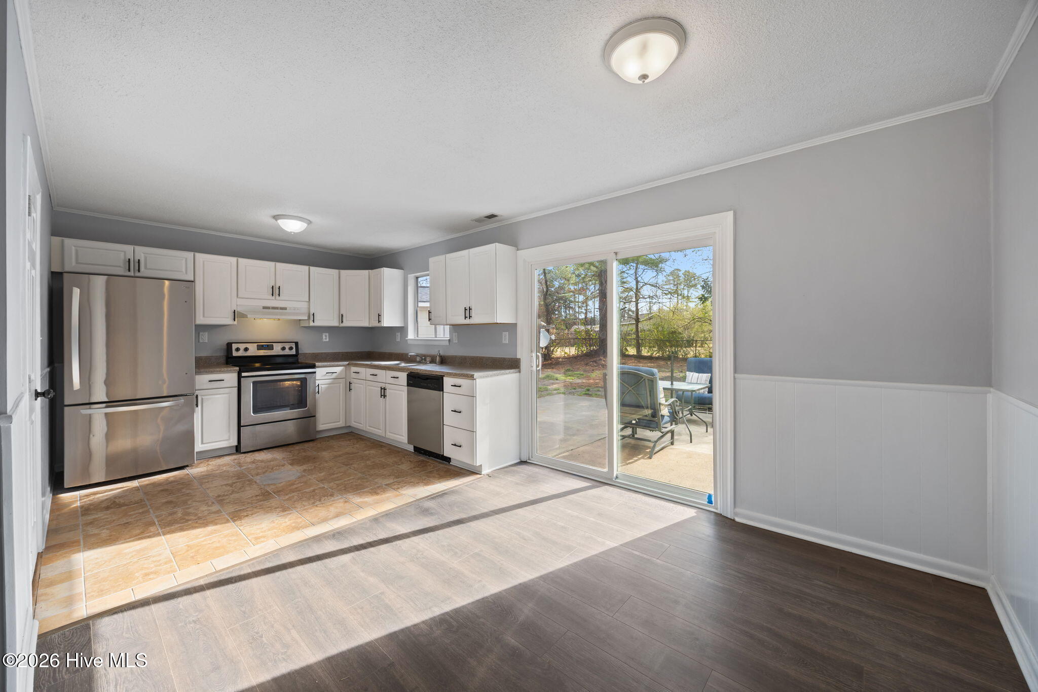 100559433 | Photo 26