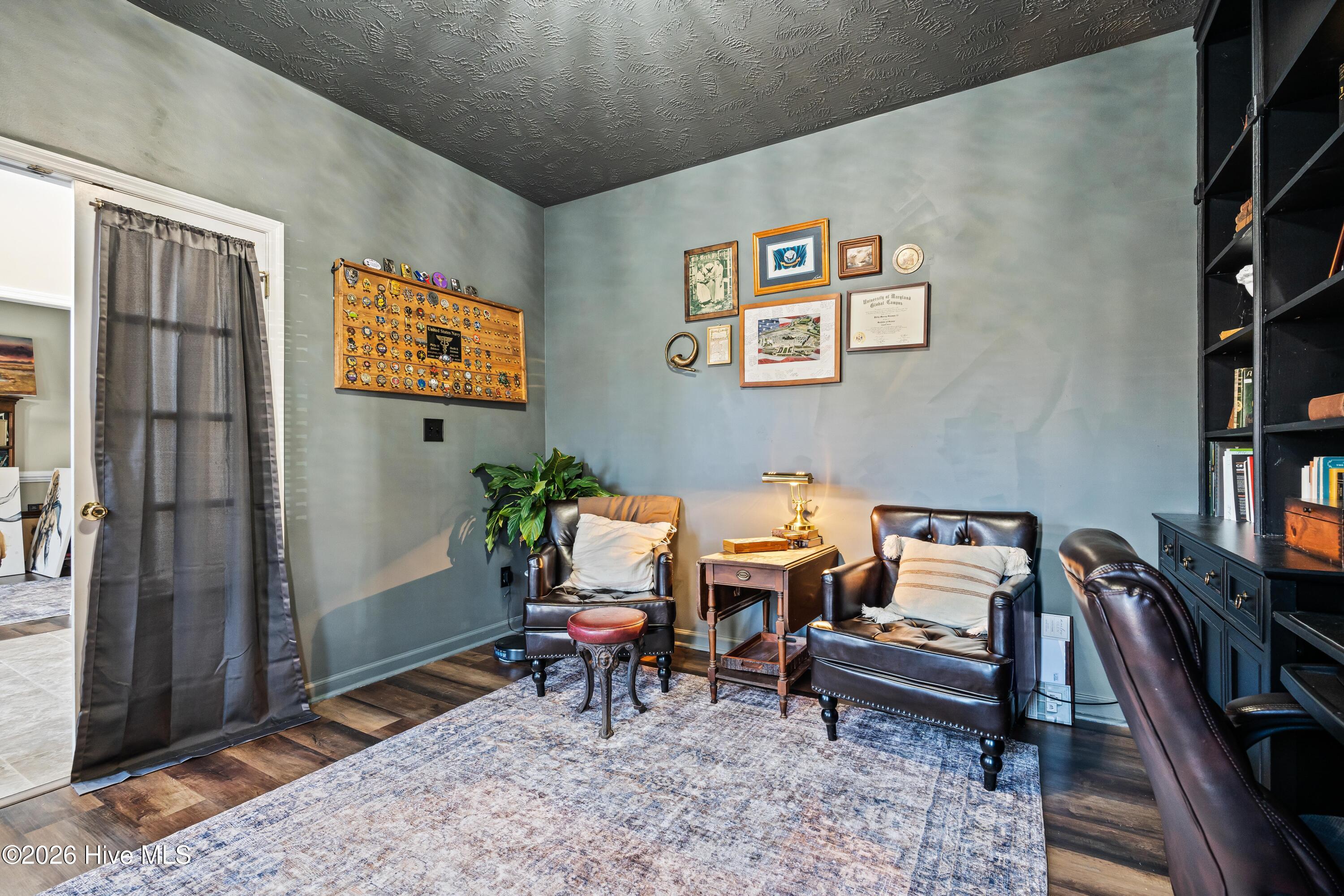 100556314 | Photo 37