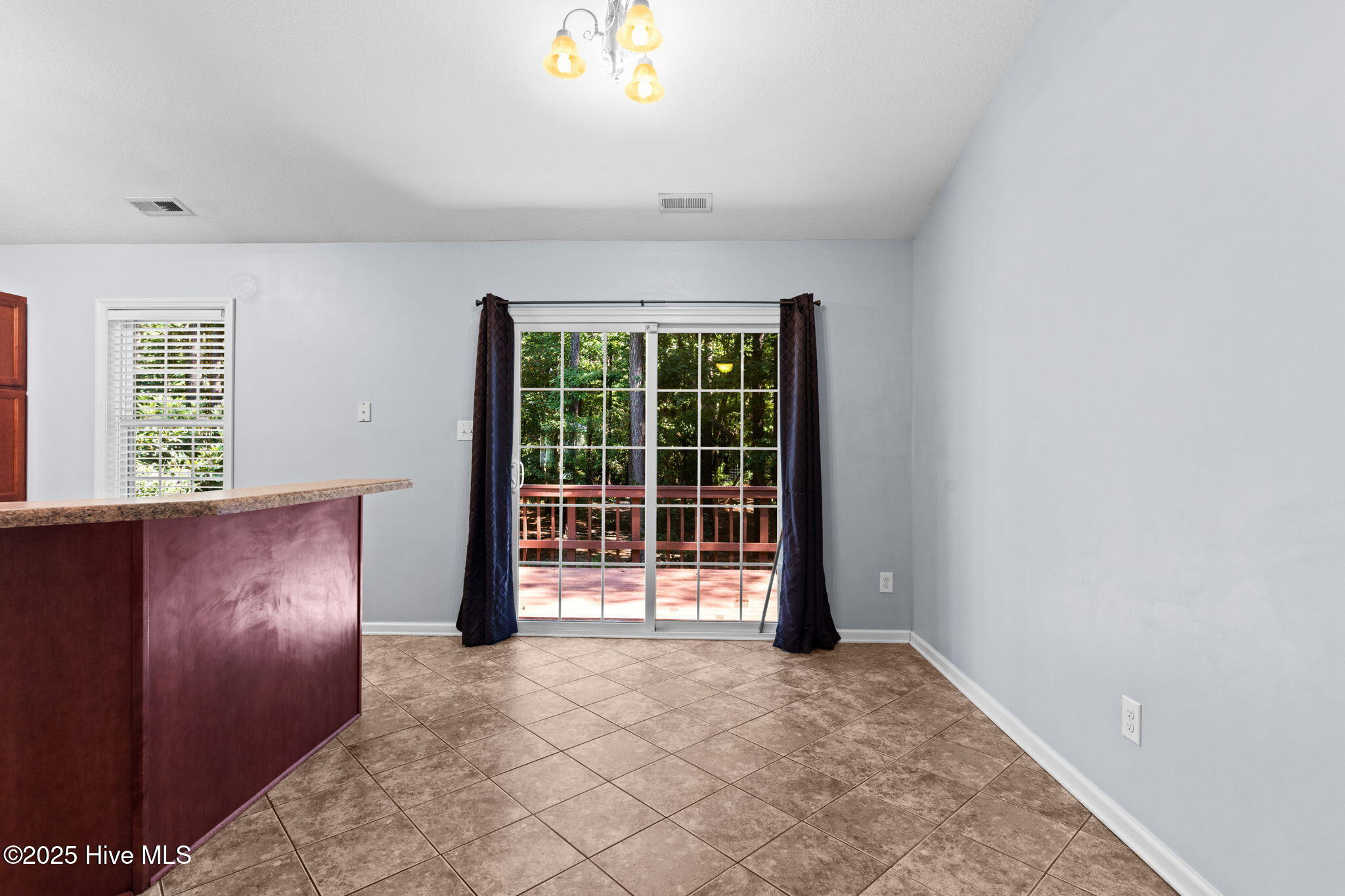 173 Live Oak Drive, Jacksonville, NC 28540 – photo 19: 25-web-or-mls-CAMMediaLLC.com (36 of 52)