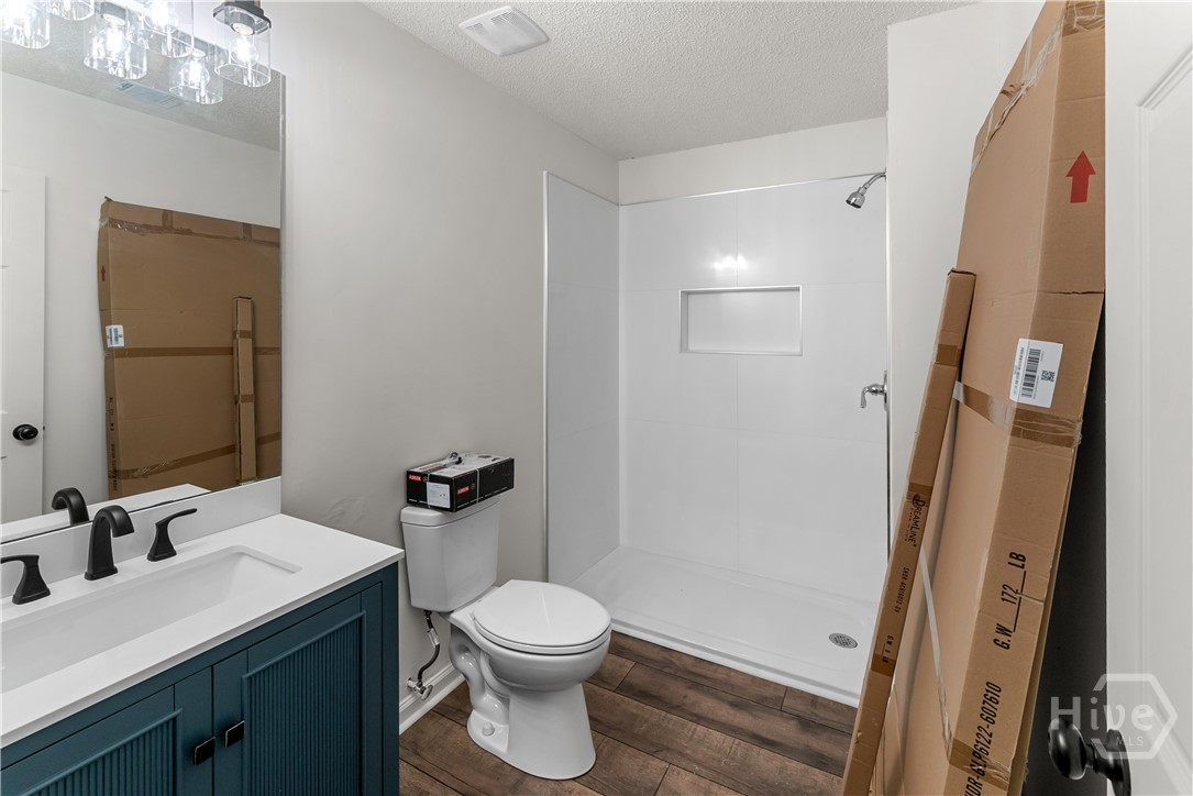 Primary ensuite bath