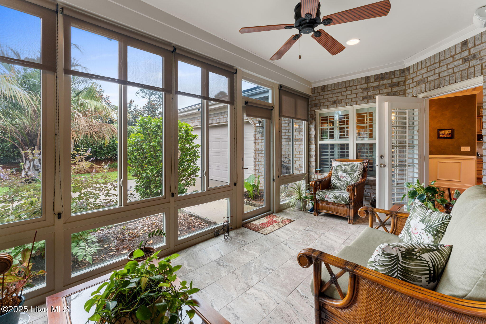 100515230 | Photo 30