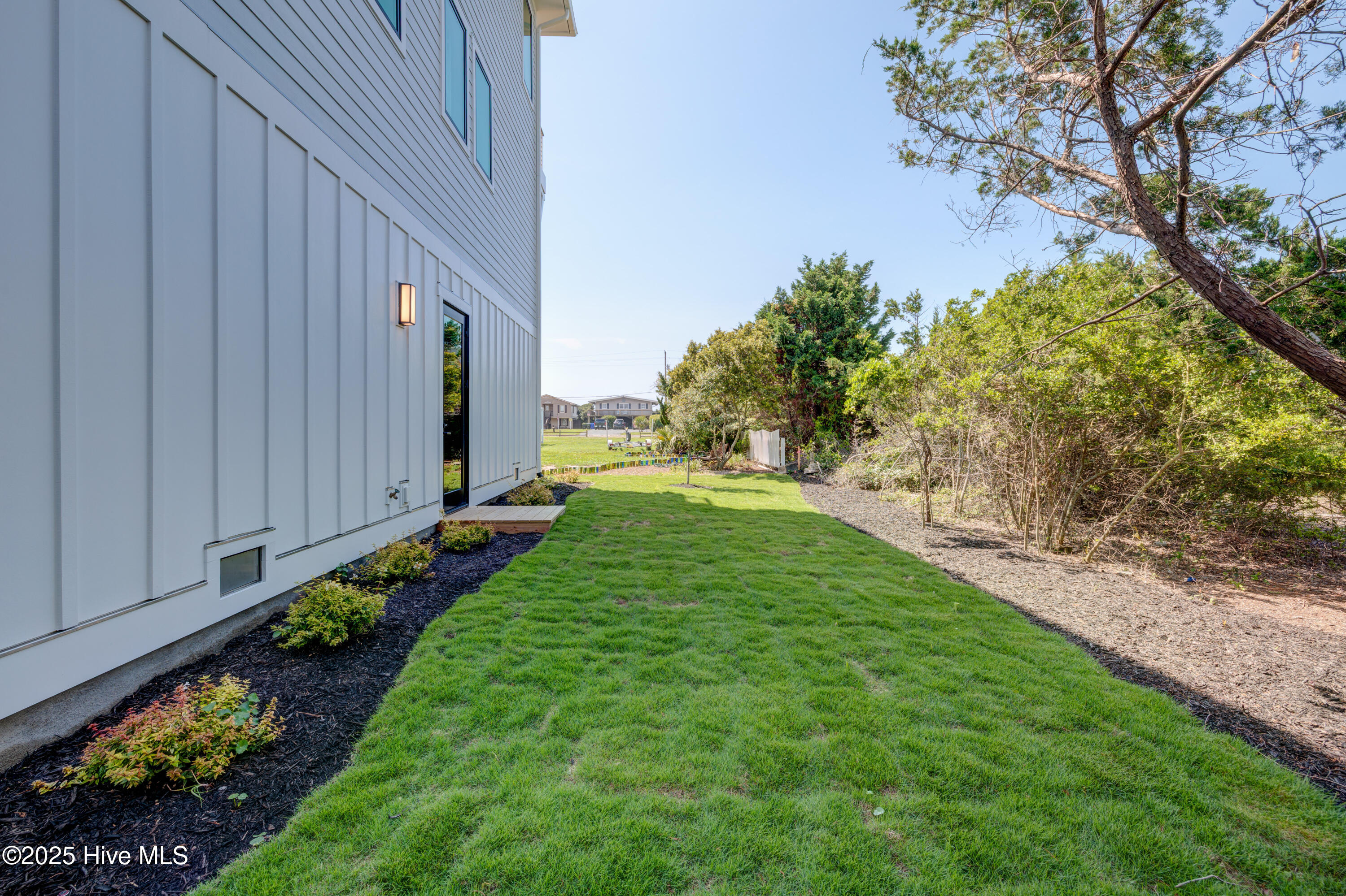 100519024 | Photo 62