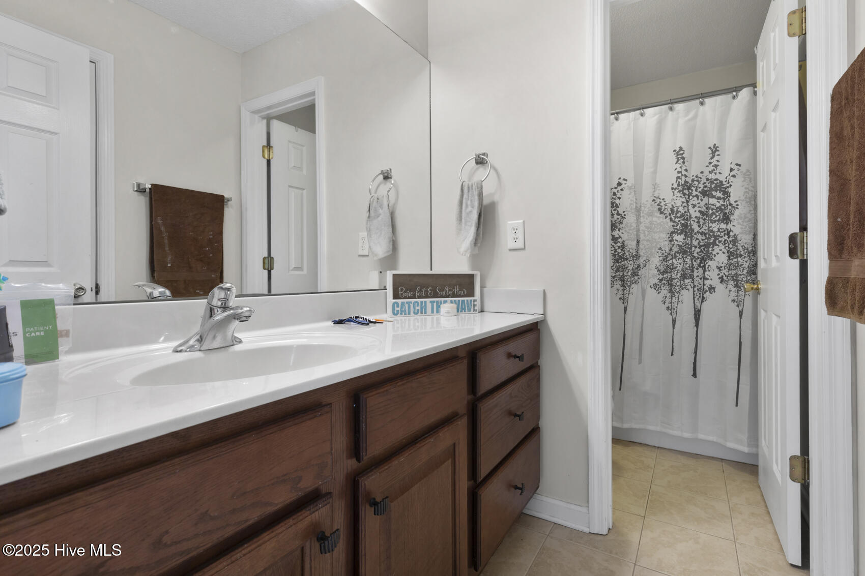 100490996 | Photo 30