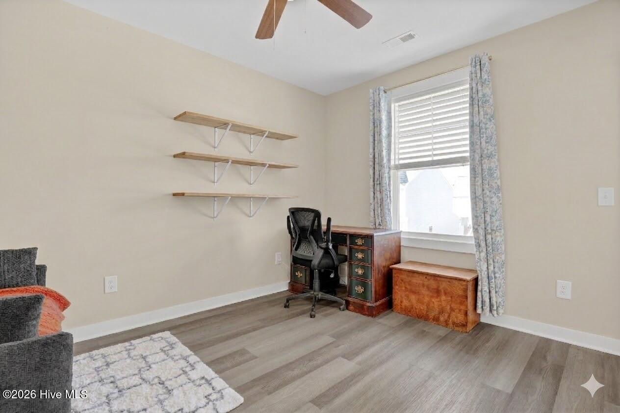 100564501 | Photo 23