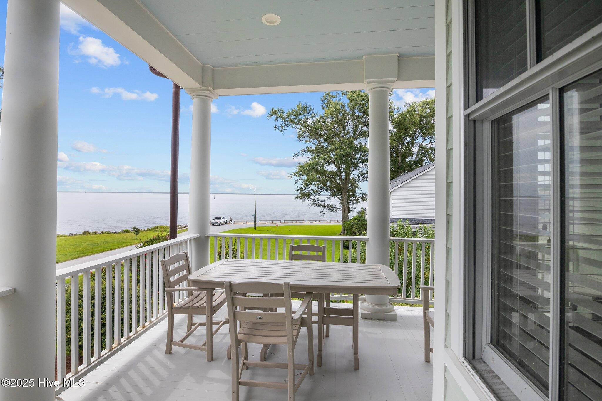 Homes for sale in Oriental, NC | 203 Vandemere St, Oriental, NC 28571 | MLS# 100483787