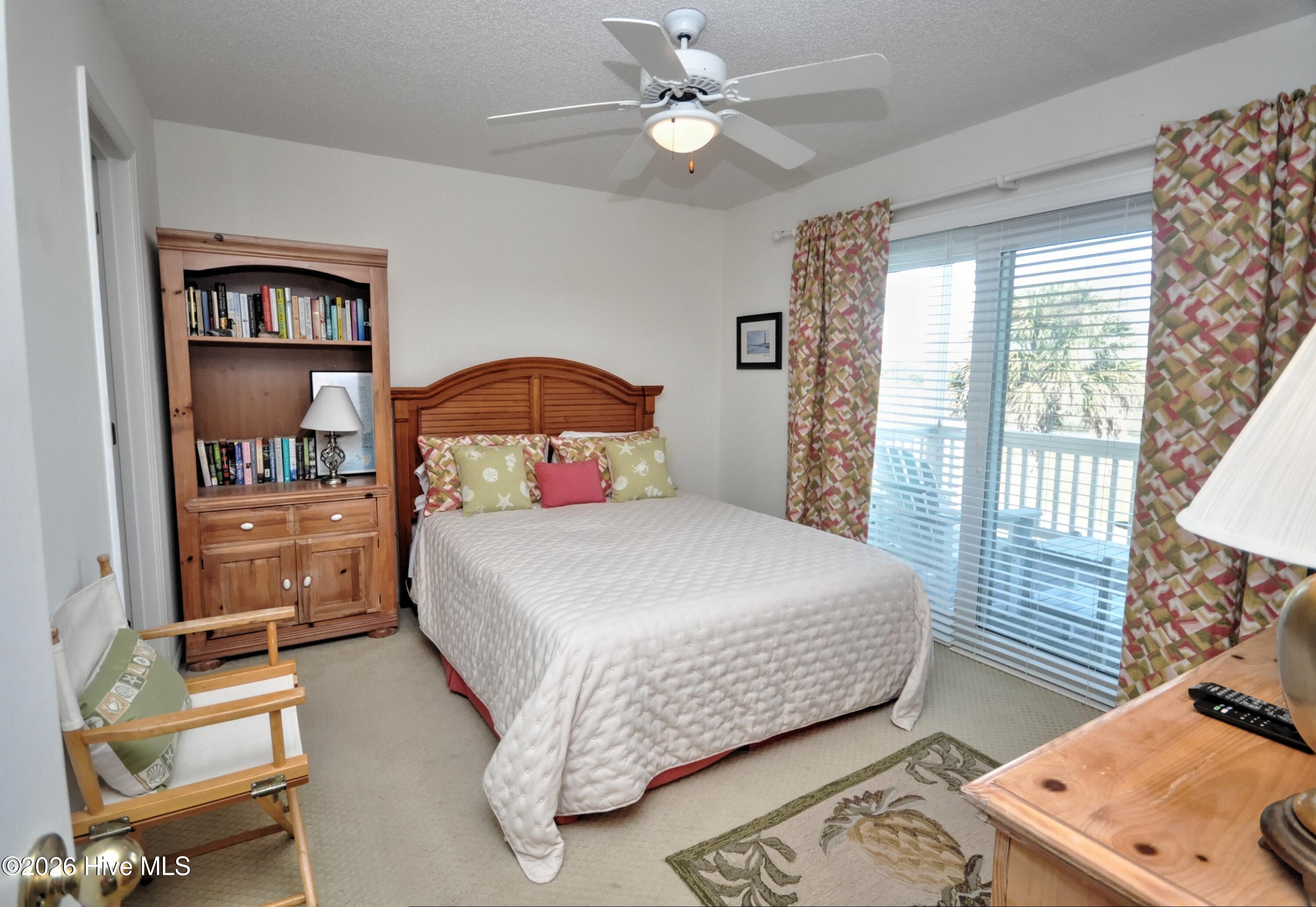 100549802 | Photo 33