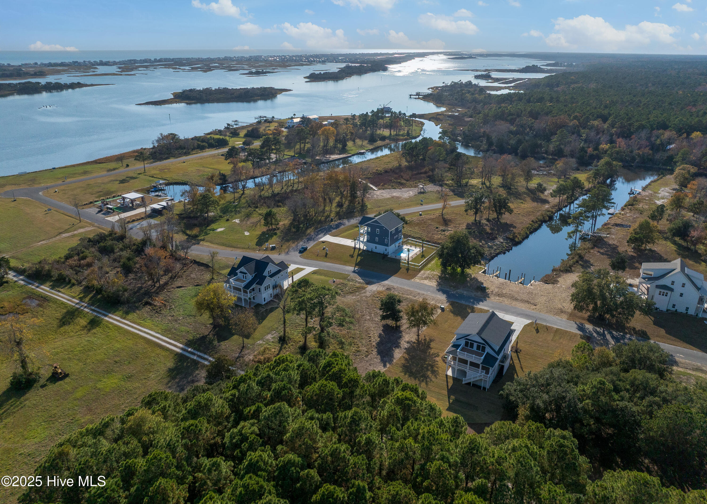 100525288 | Photo 16