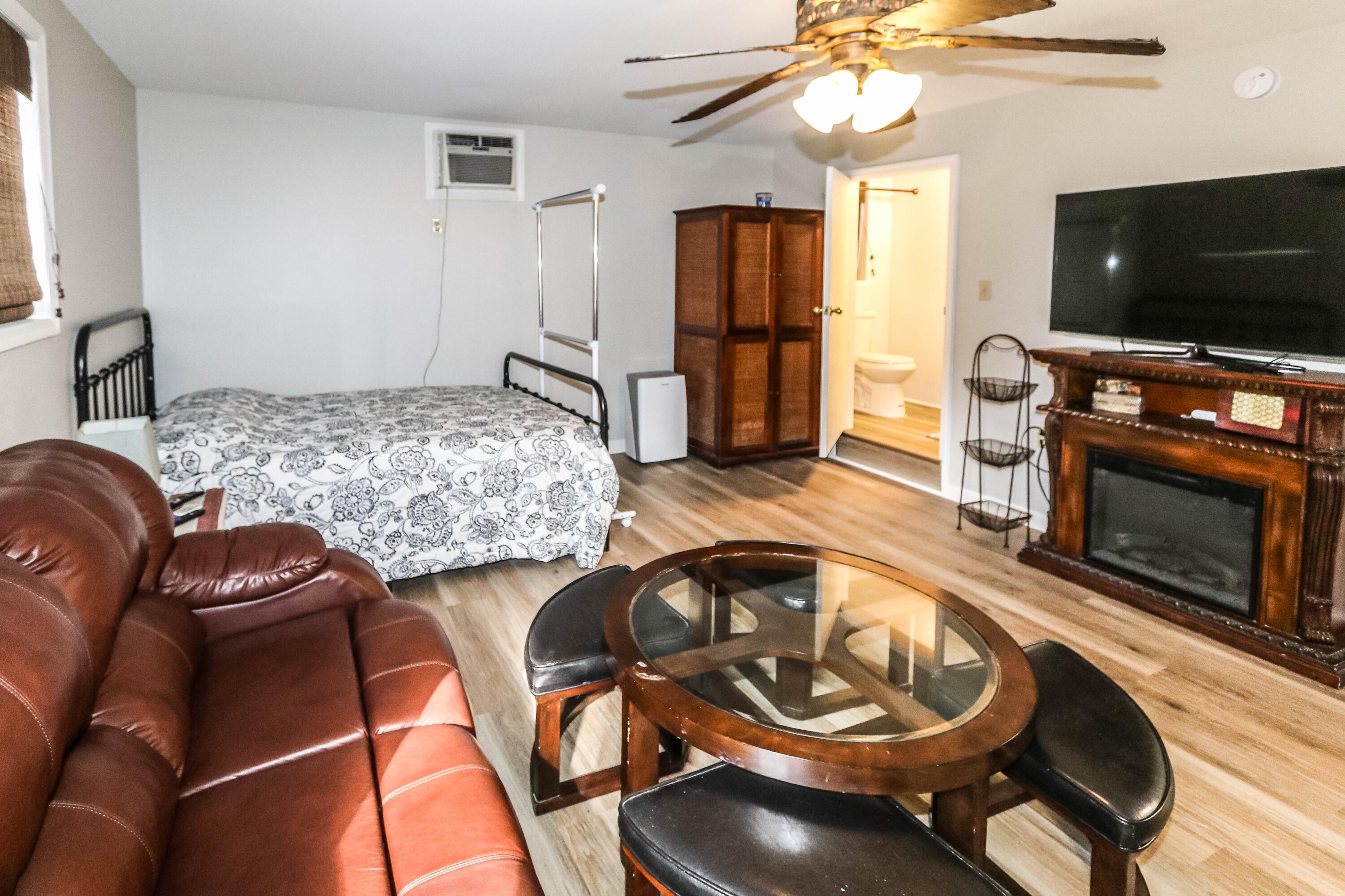 Undisclosed Address, Appling, GA, 30802