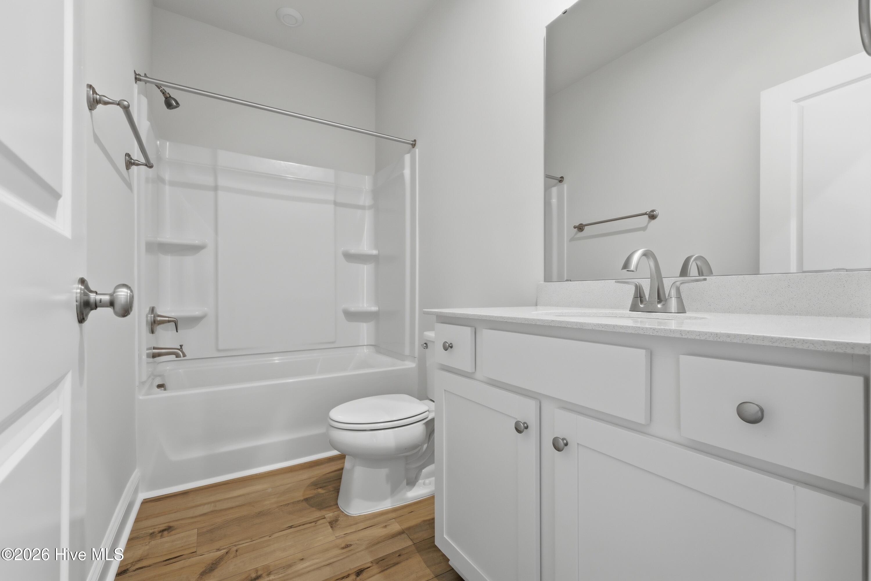 100563139 | Photo 15