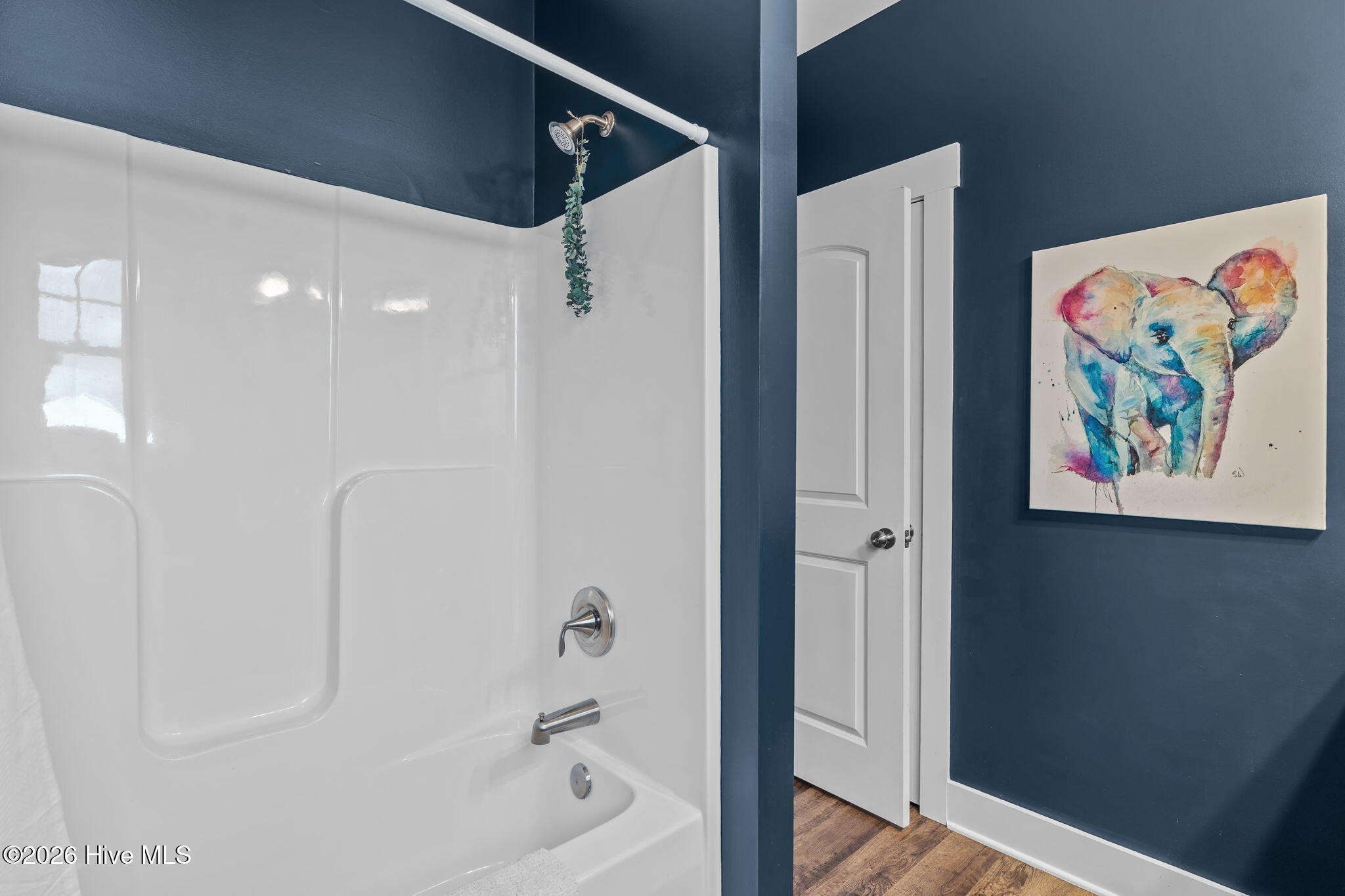 100558156 | Photo 36