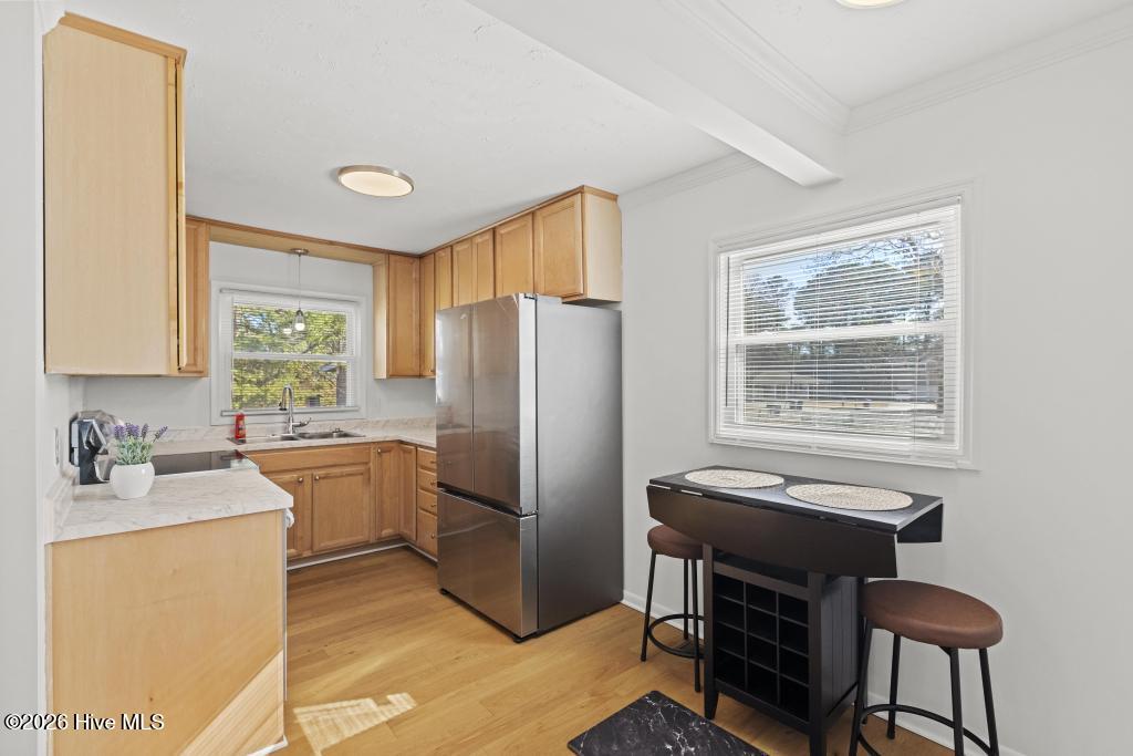 100553306 | Photo 13