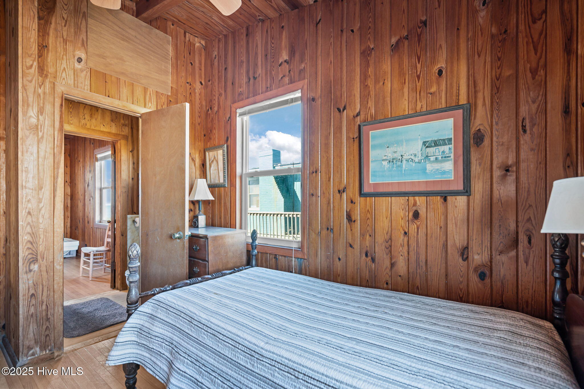 100539644 | Photo 33