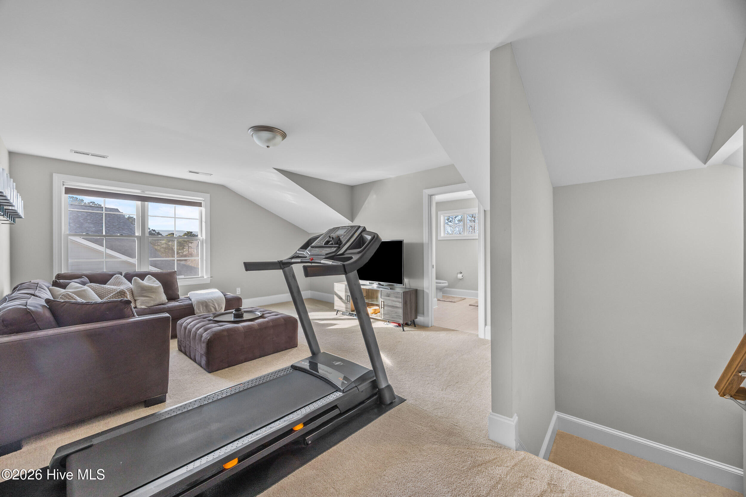 100550953 | Photo 37