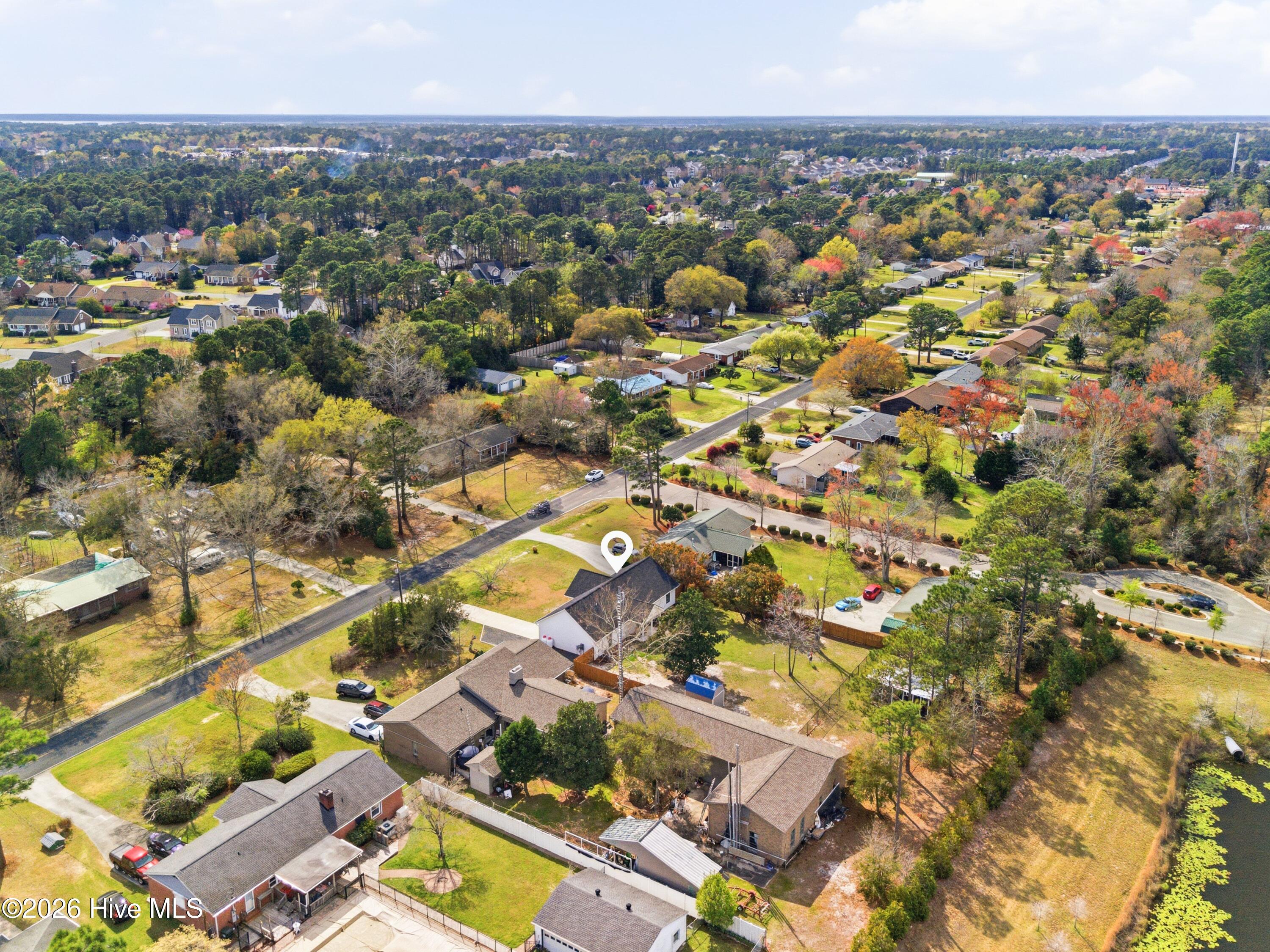 100561683 | Photo 40