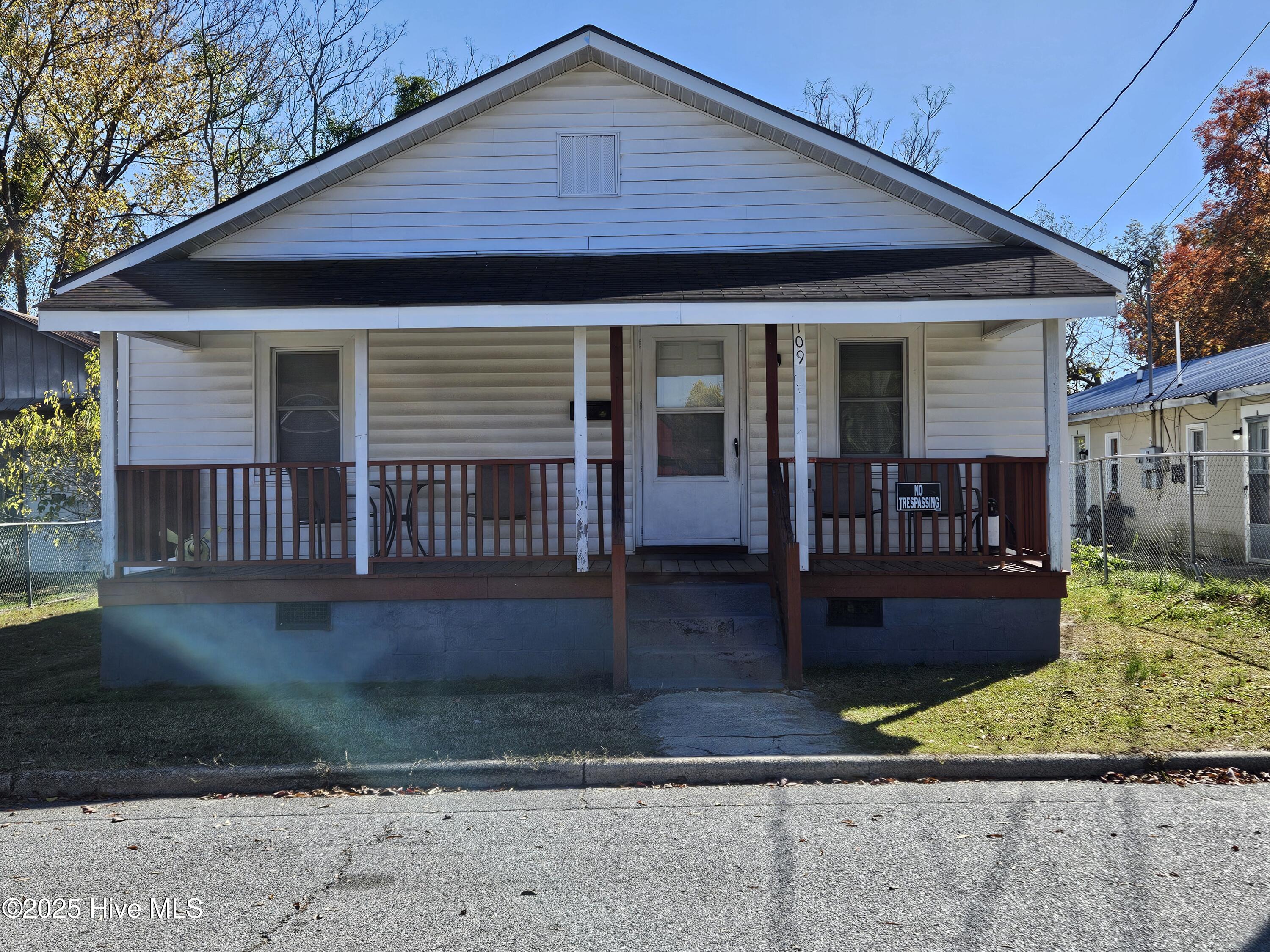 Homes for sale in Williamston, NC | 109 Wilson St, Williamston, NC 27892 | MLS# 100544697