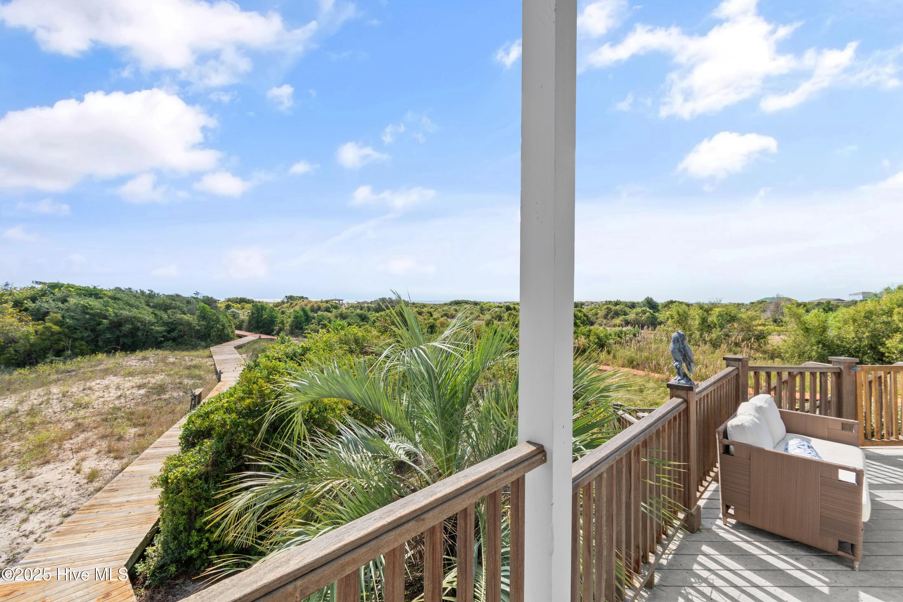 100536702 | Photo 69