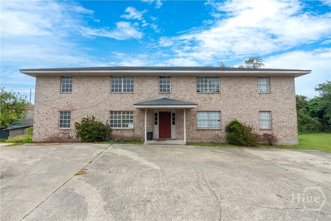 Property at 115 Woodhouse Lane