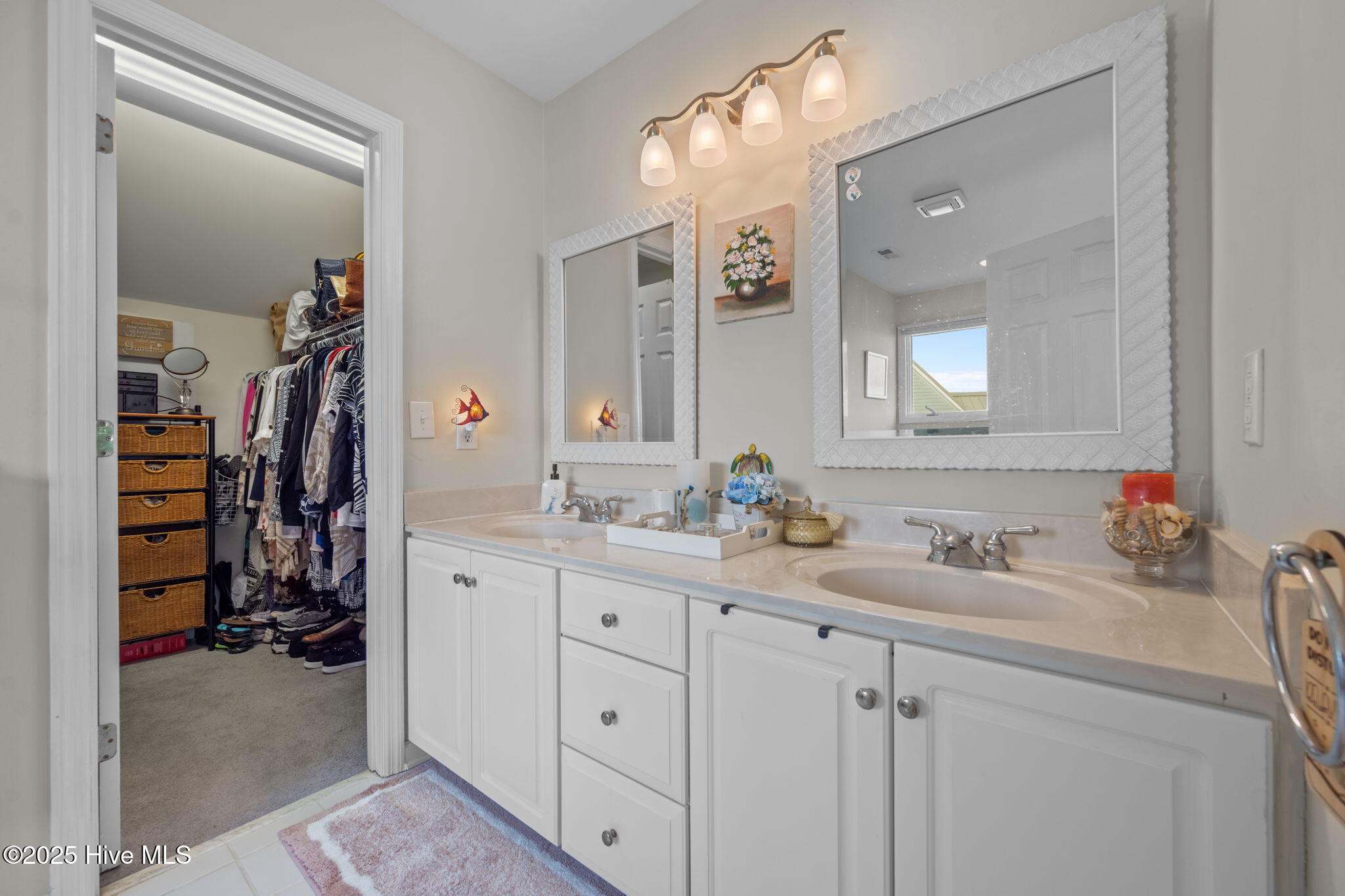 100539453 | Photo 39