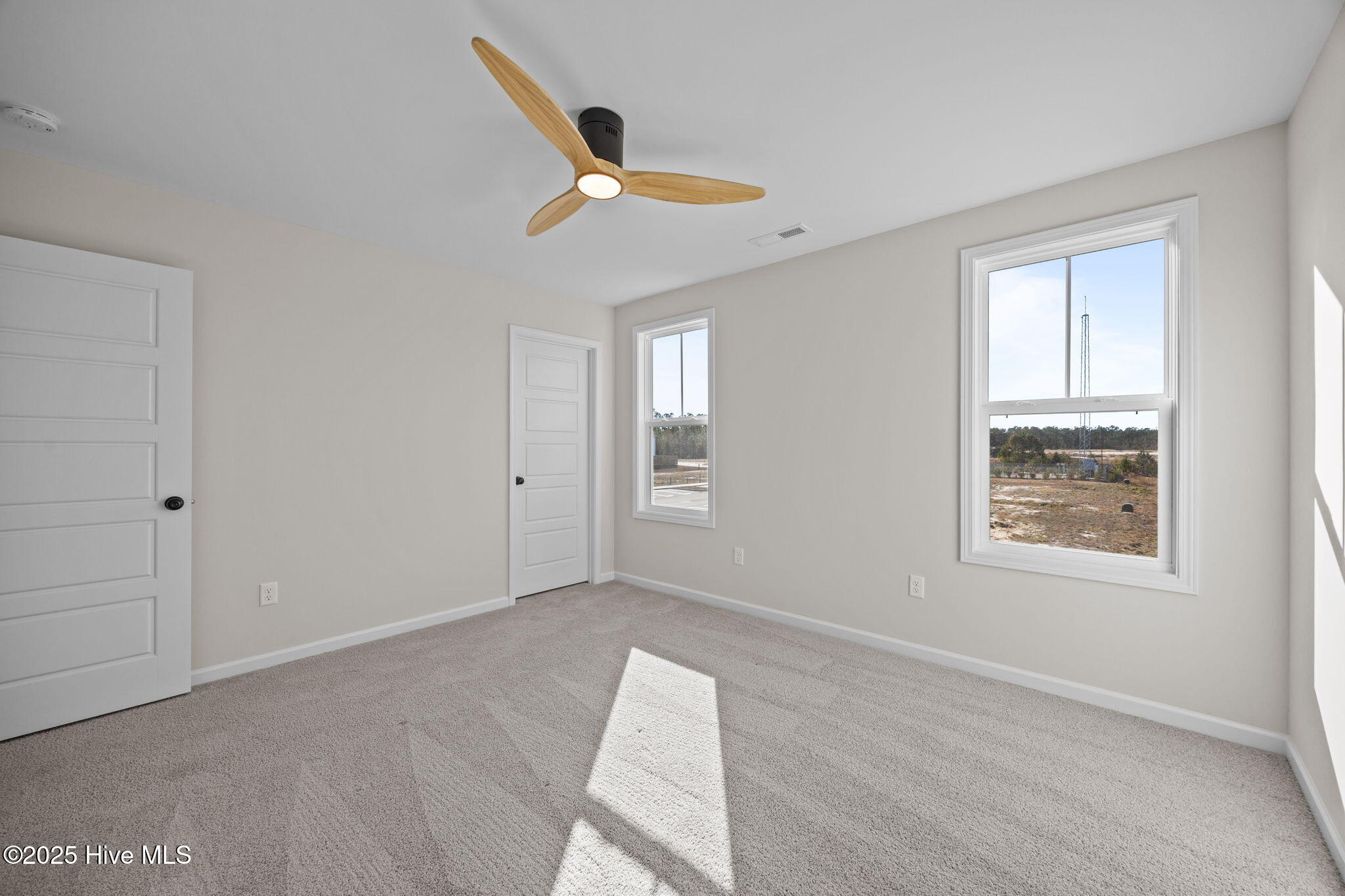 100545459 | Photo 29