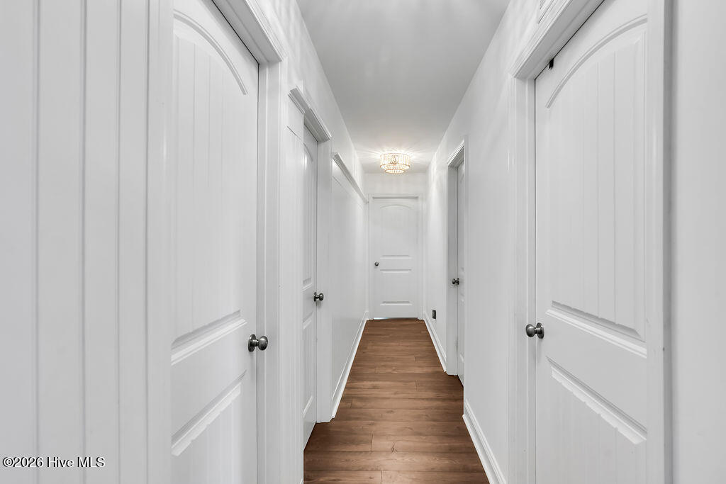 100565738 | Photo 21